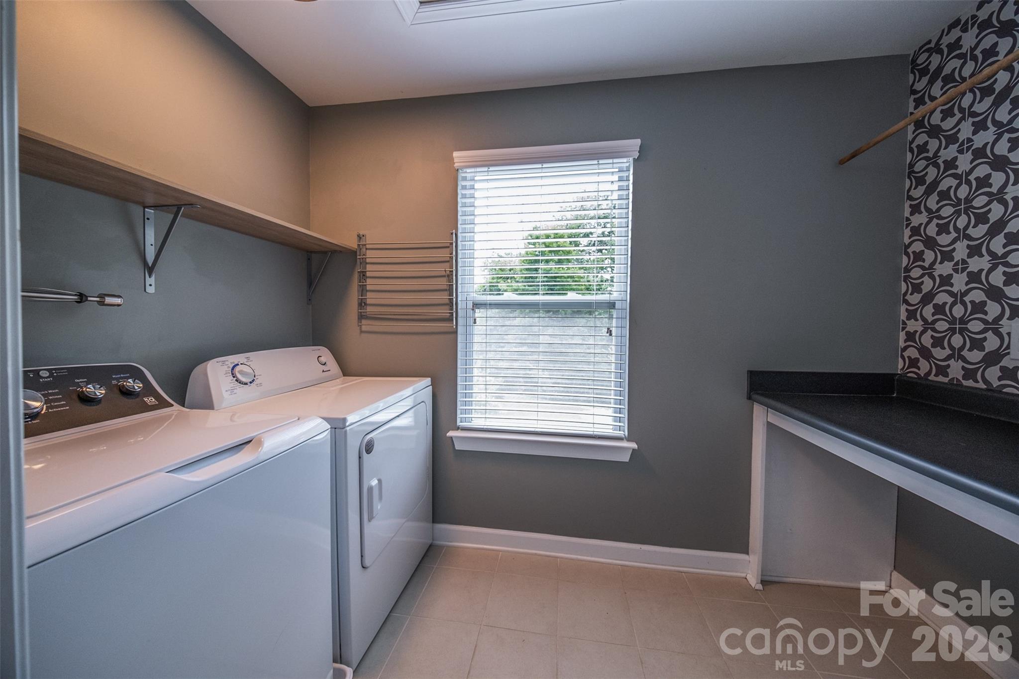 2134 Gillette Drive — Clover