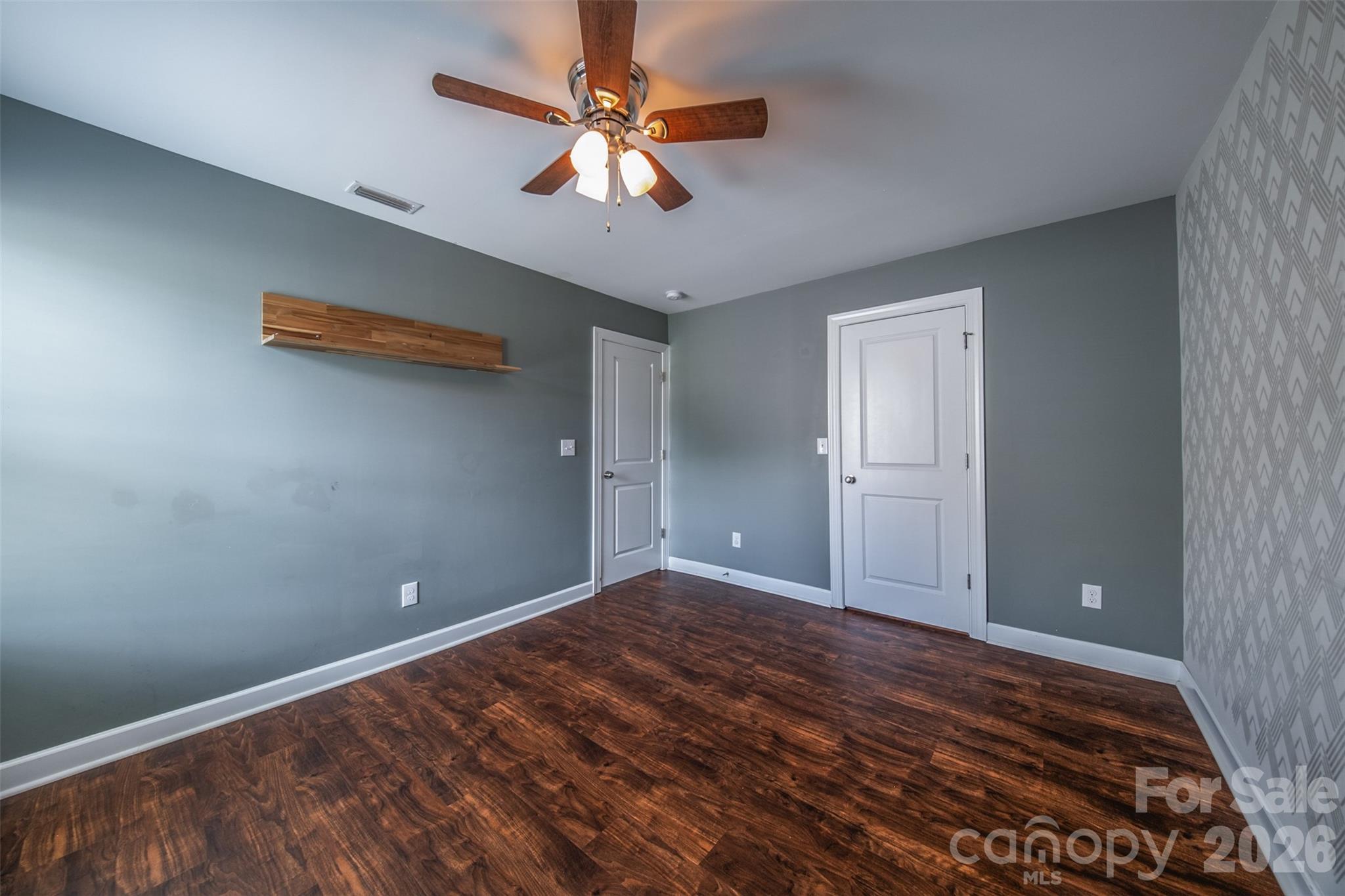 2134 Gillette Drive — Clover