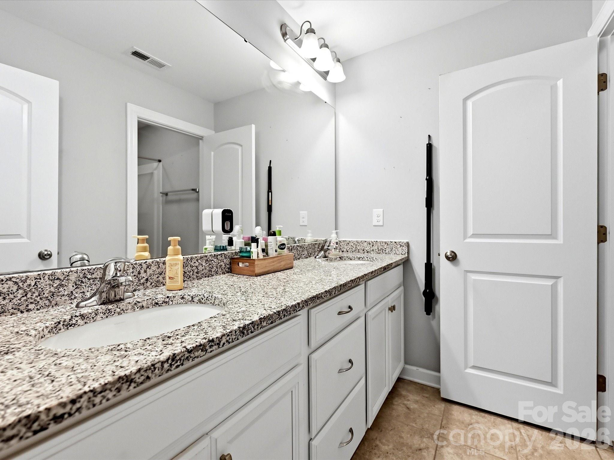2657 Cheverny Place — Concord