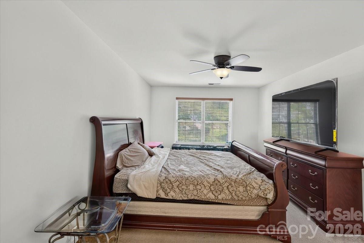 3323 Mortemer Lane — Charlotte