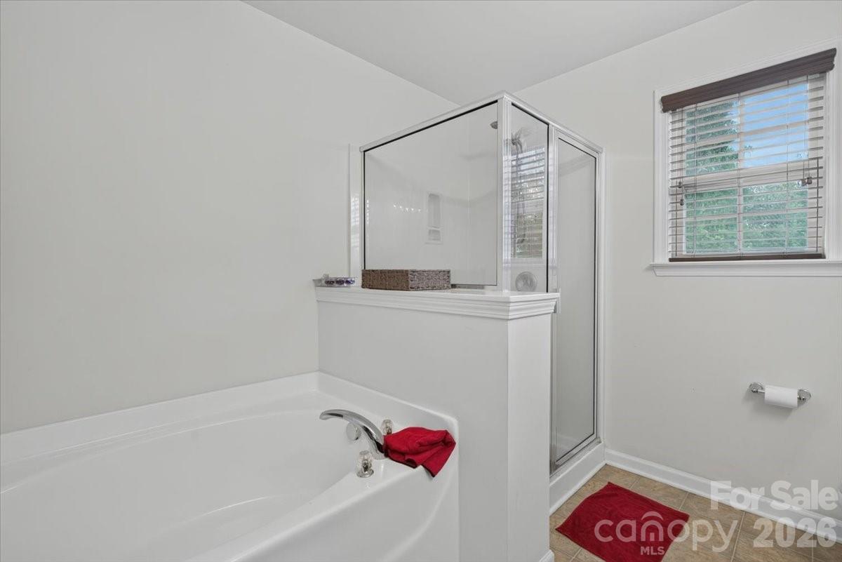 3323 Mortemer Lane — Charlotte