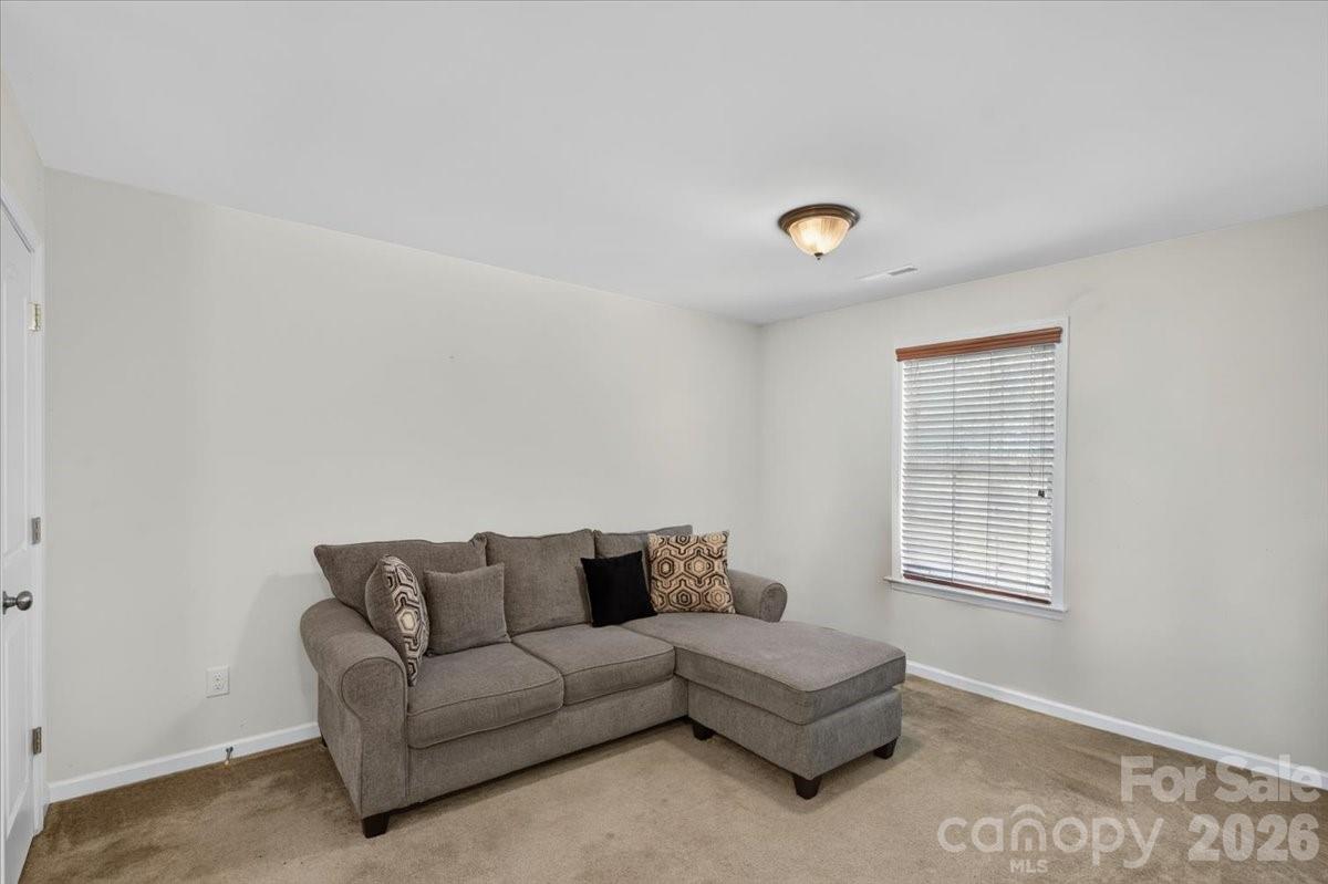 3323 Mortemer Lane — Charlotte