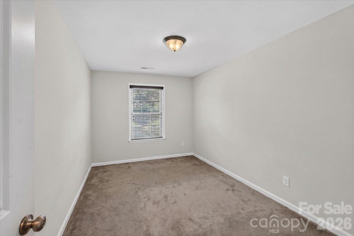 3323 Mortemer Lane — Charlotte