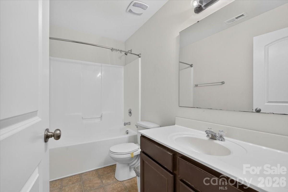 3323 Mortemer Lane — Charlotte