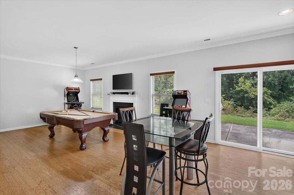3323 Mortemer Lane — Charlotte