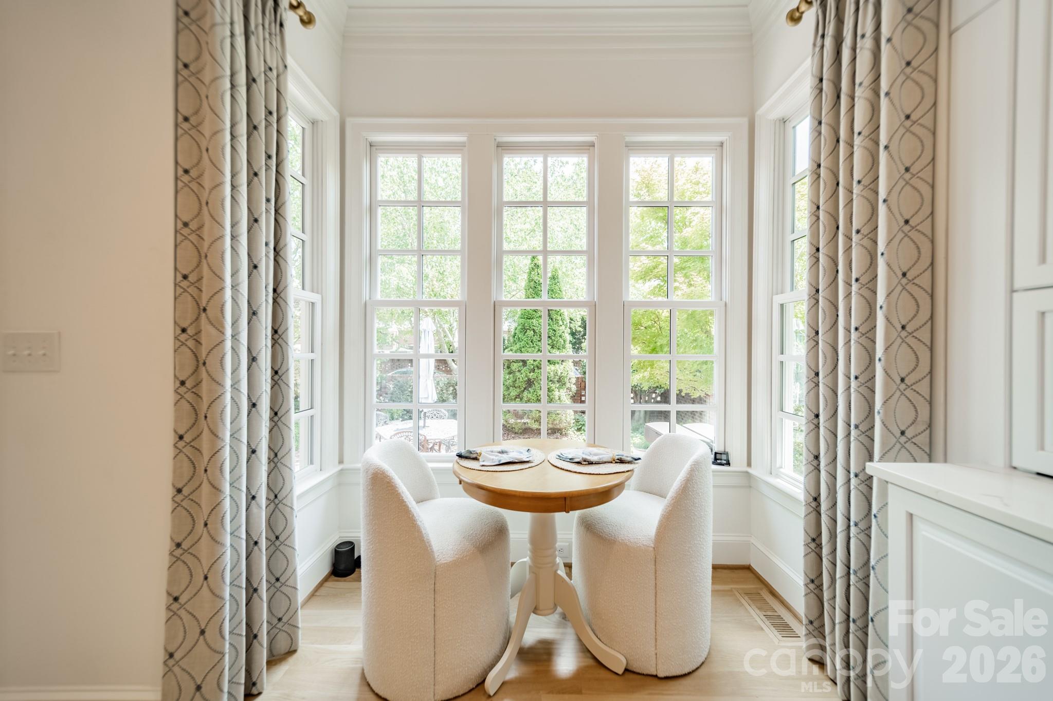 5110 Oxford Crescent Court — Charlotte