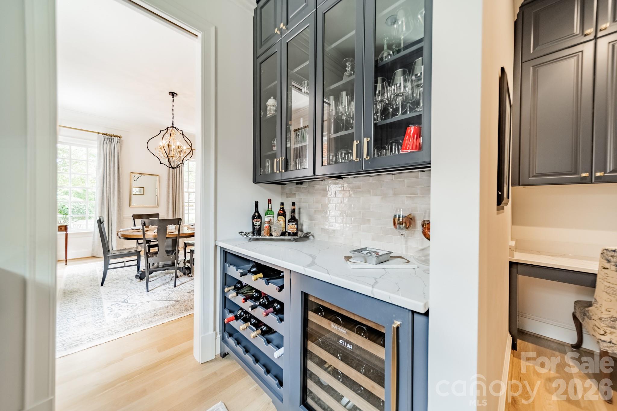 5110 Oxford Crescent Court — Charlotte