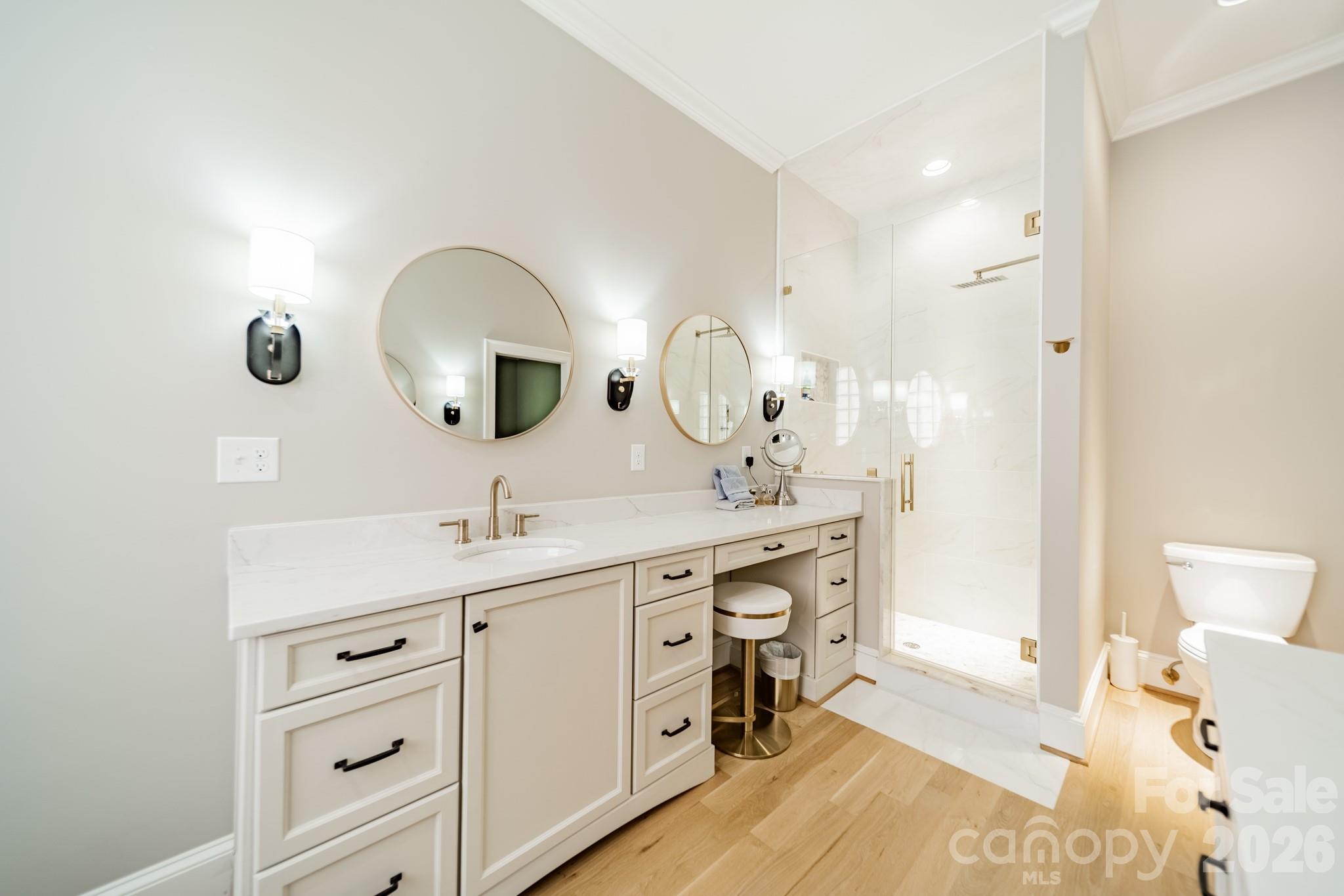 5110 Oxford Crescent Court — Charlotte