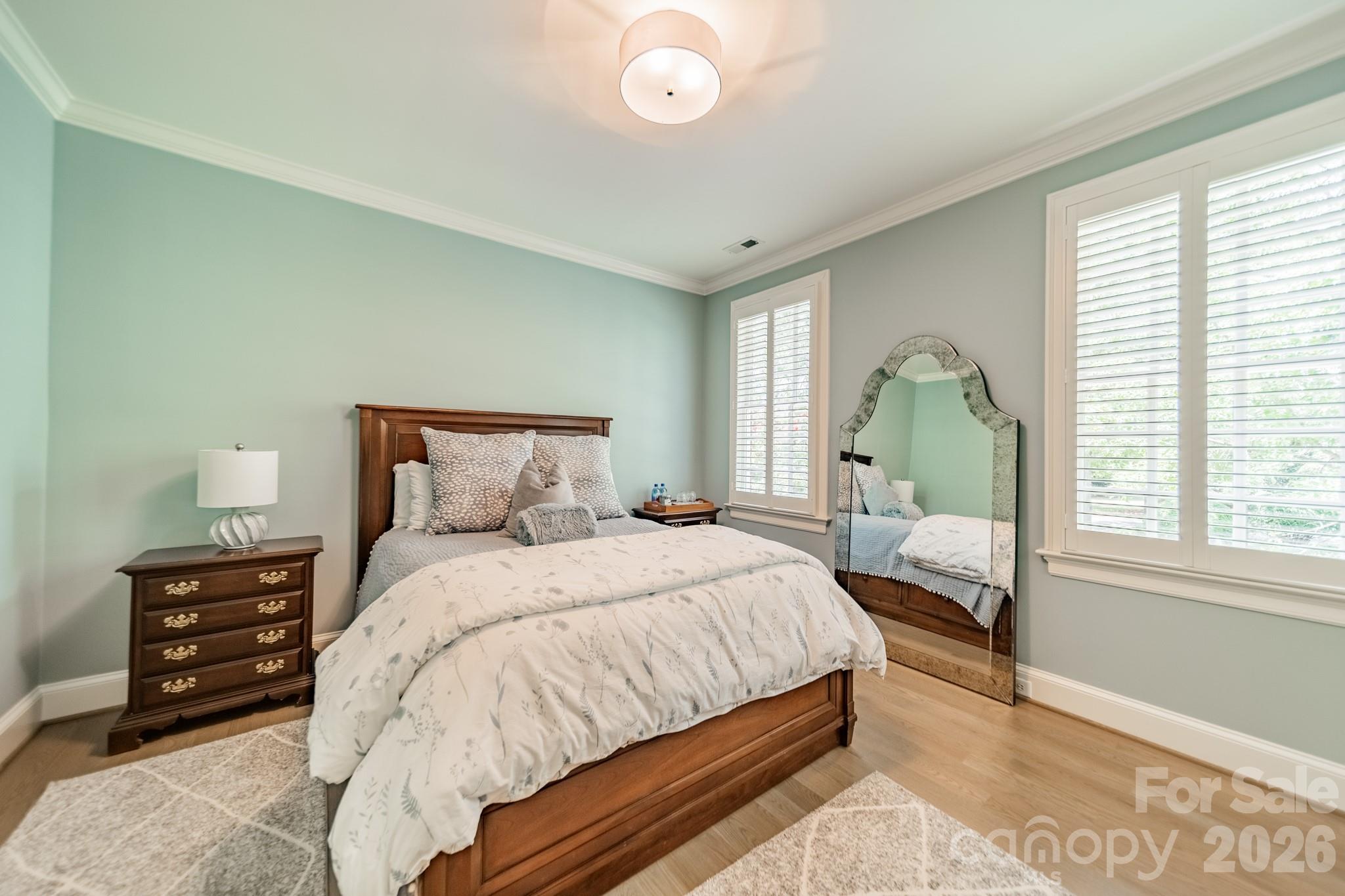 5110 Oxford Crescent Court — Charlotte