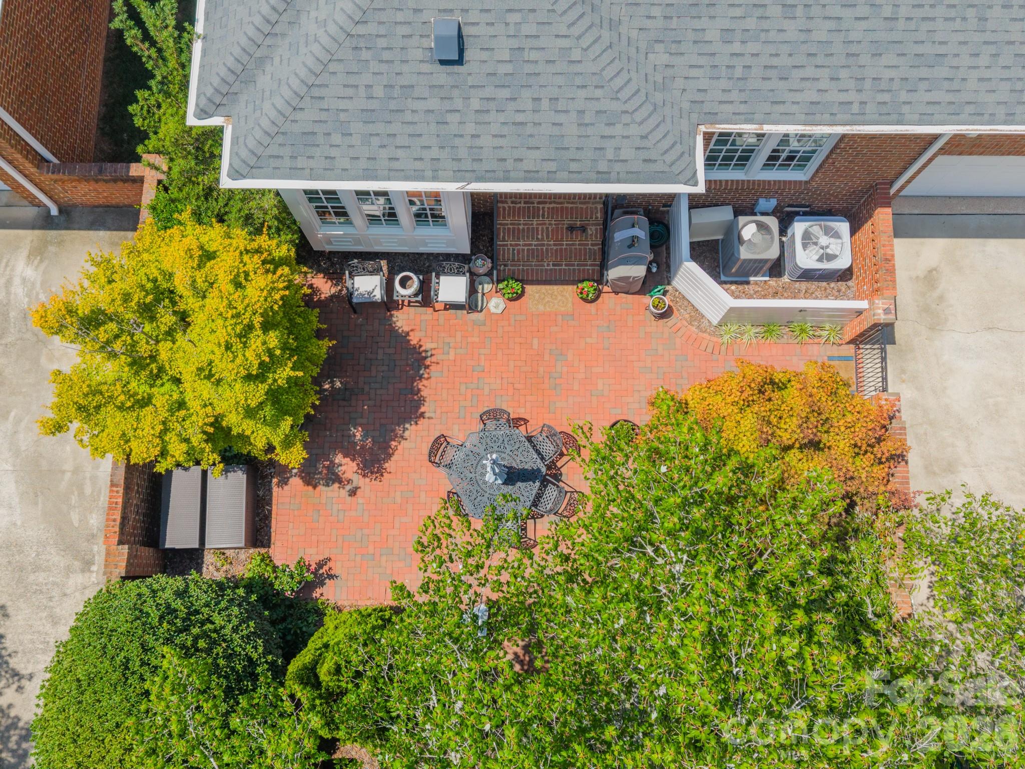 5110 Oxford Crescent Court — Charlotte