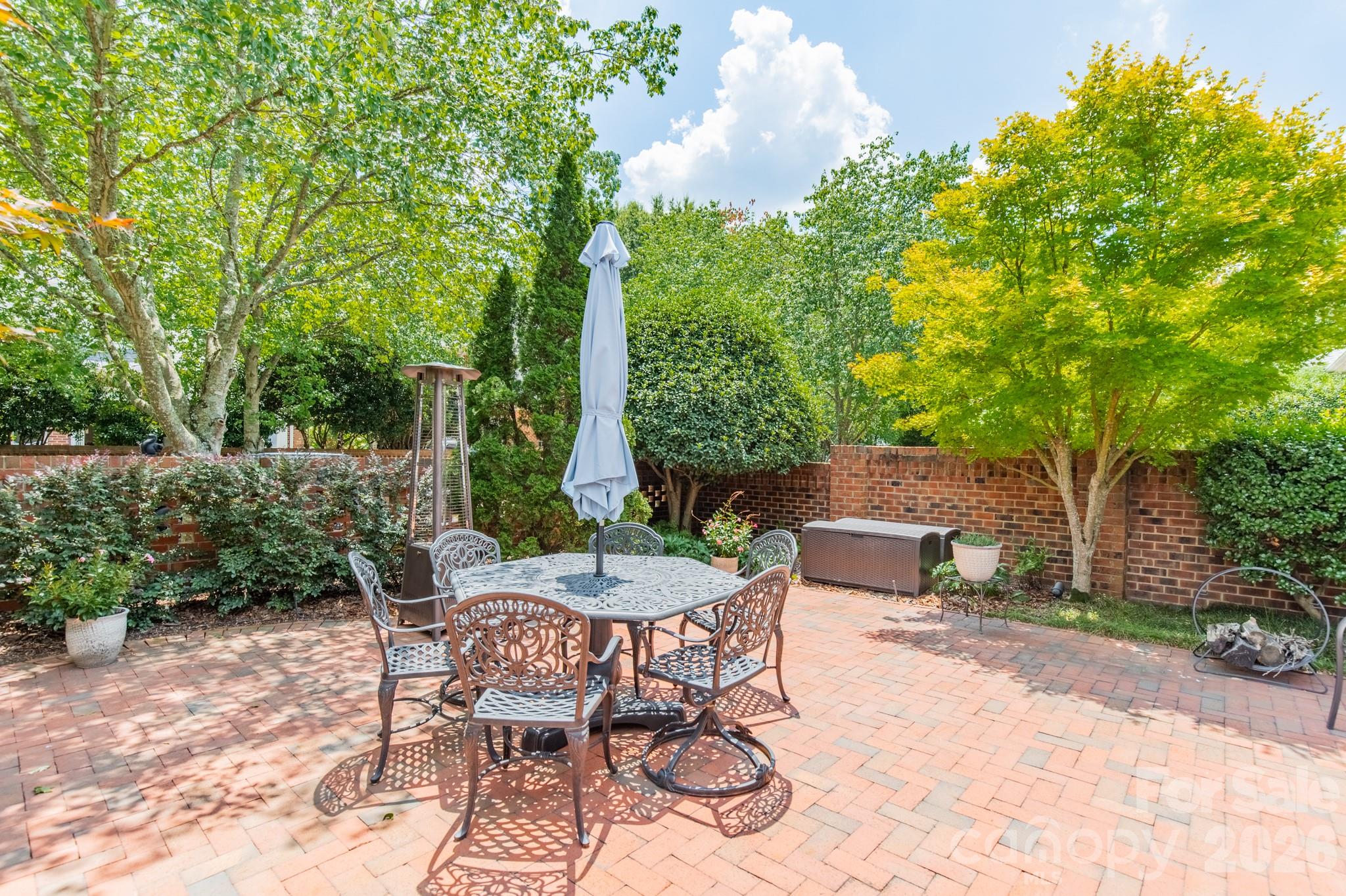 5110 Oxford Crescent Court — Charlotte