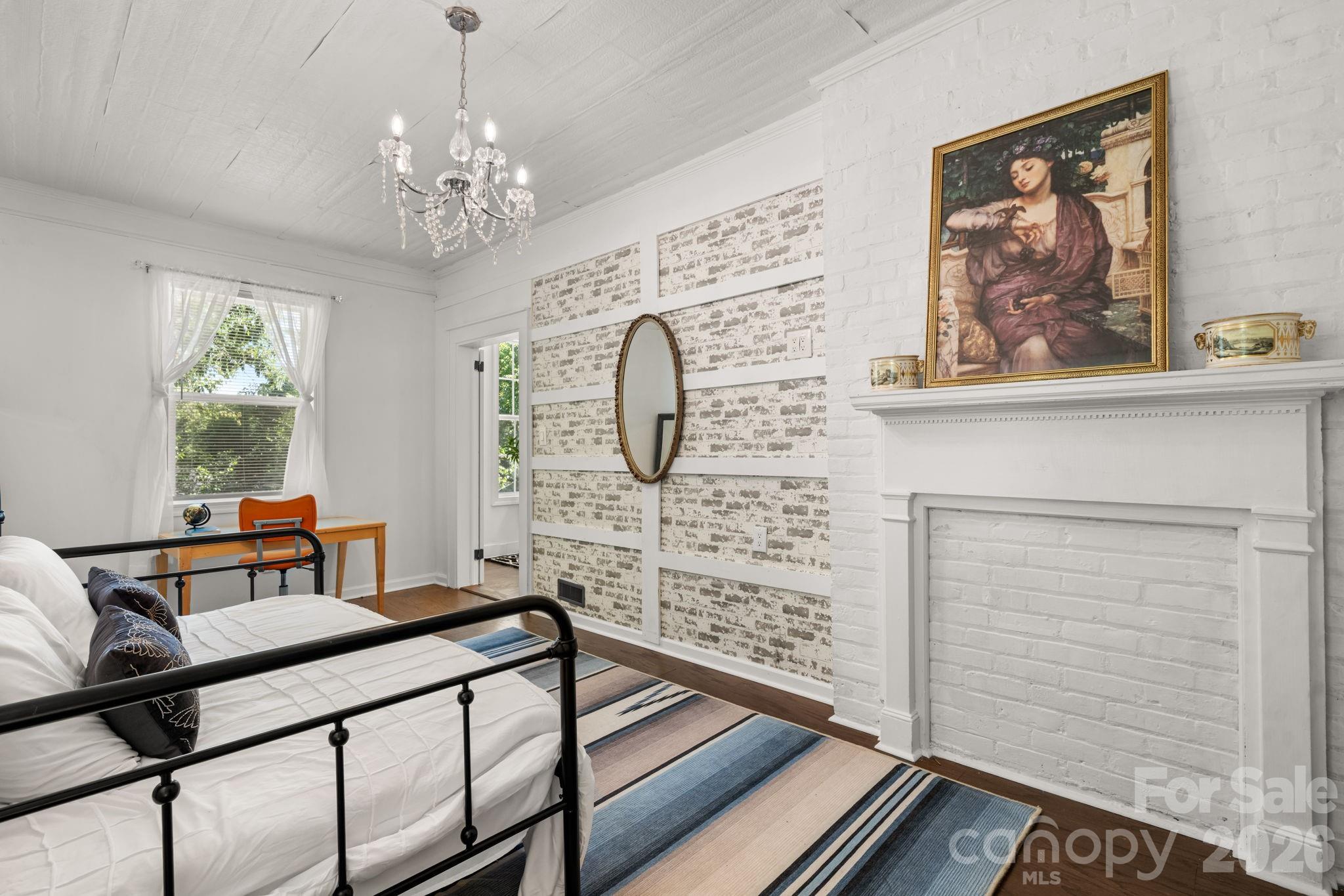 1407 Mimosa Lane NW — Lenoir