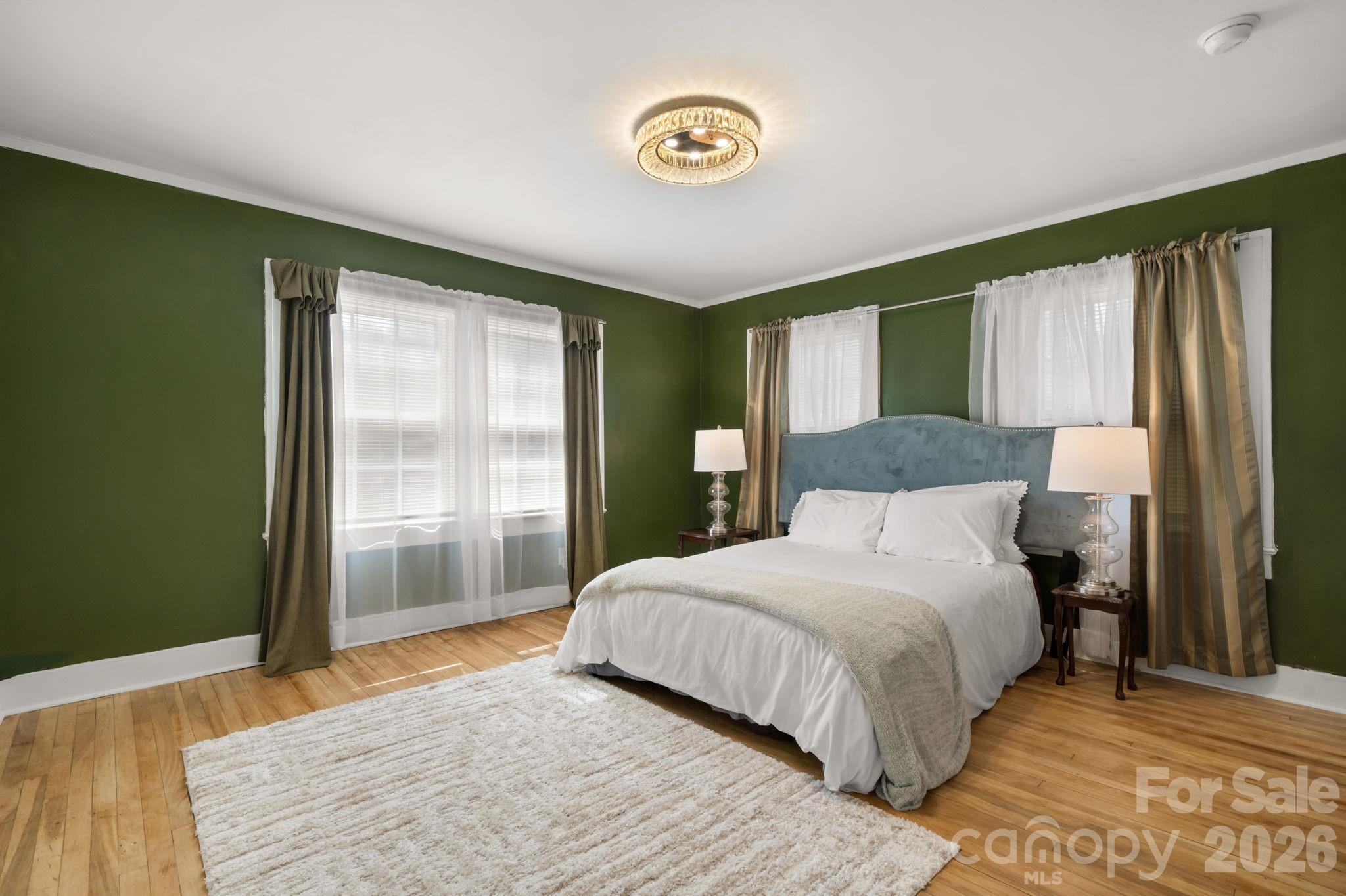 1407 Mimosa Lane NW — Lenoir