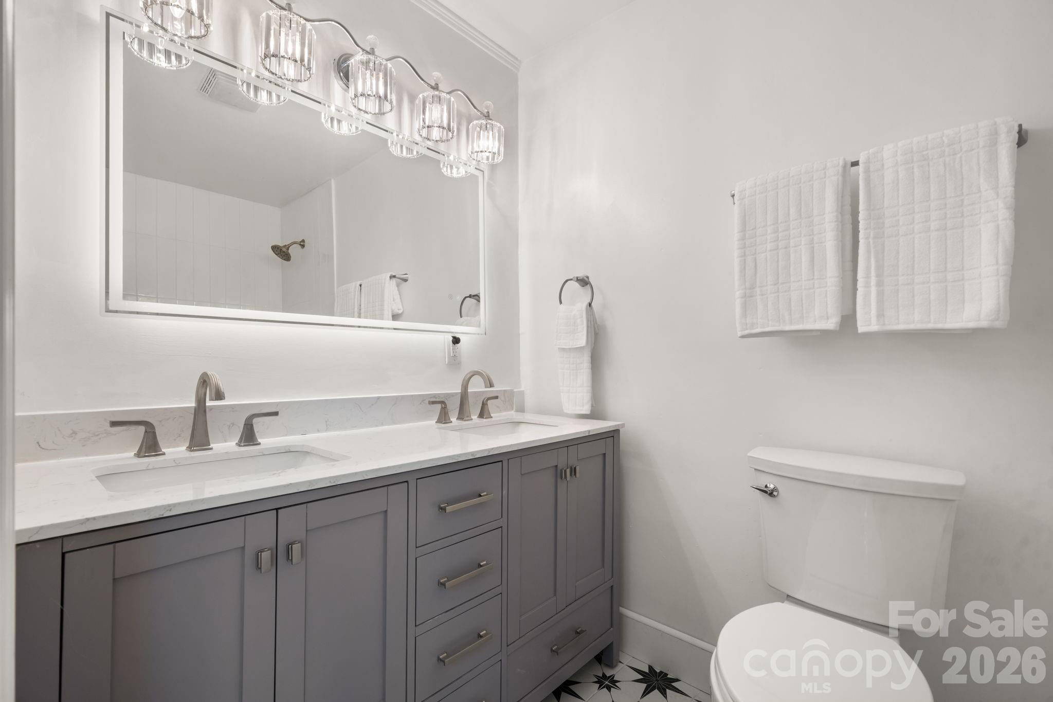 1407 Mimosa Lane NW — Lenoir