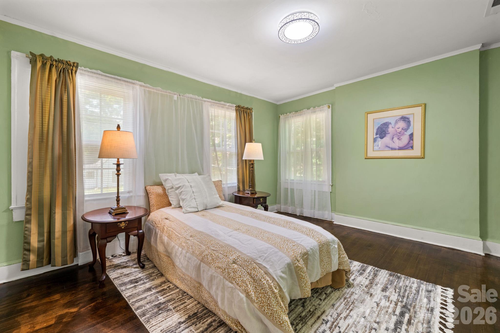 1407 Mimosa Lane NW — Lenoir