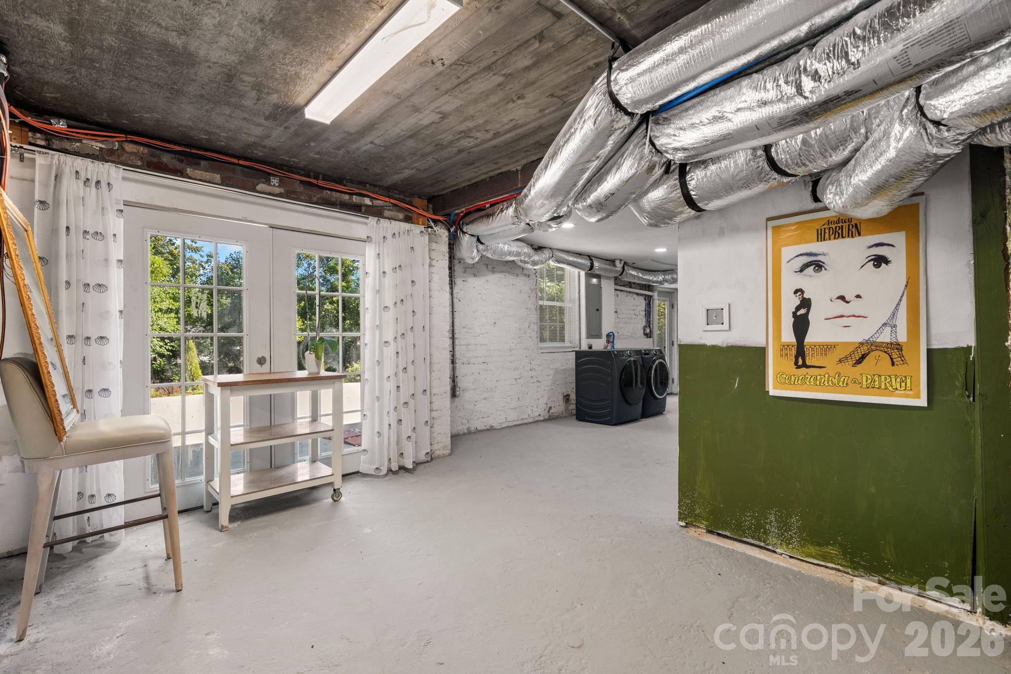 1407 Mimosa Lane NW — Lenoir