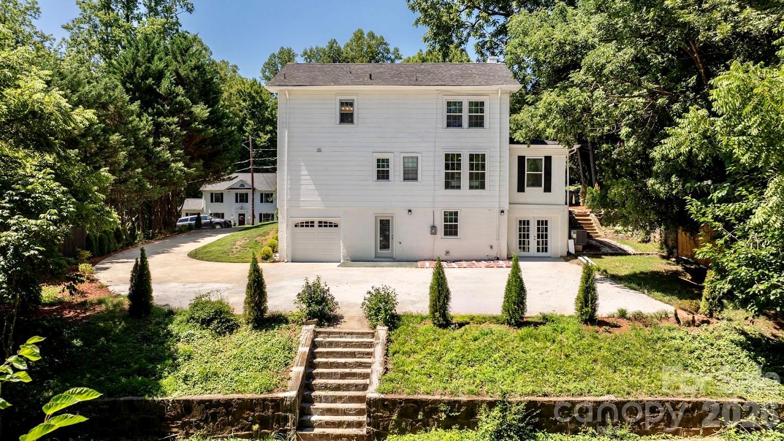 1407 Mimosa Lane NW — Lenoir