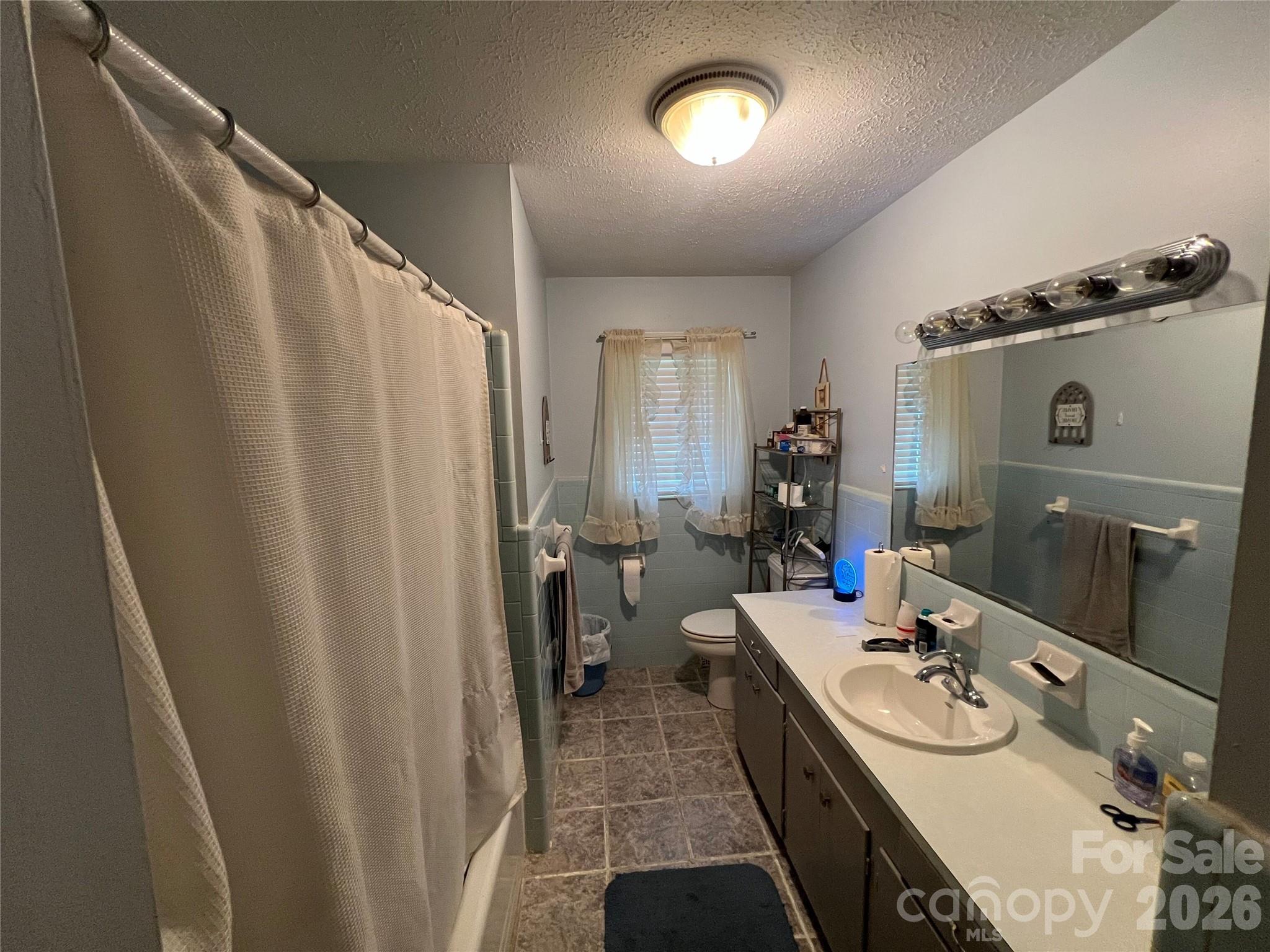 1210 Belwood Lawndale Road — Lawndale