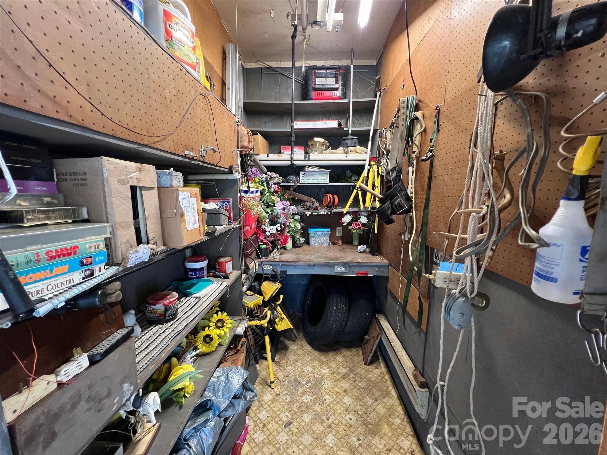 1210 Belwood Lawndale Road — Lawndale