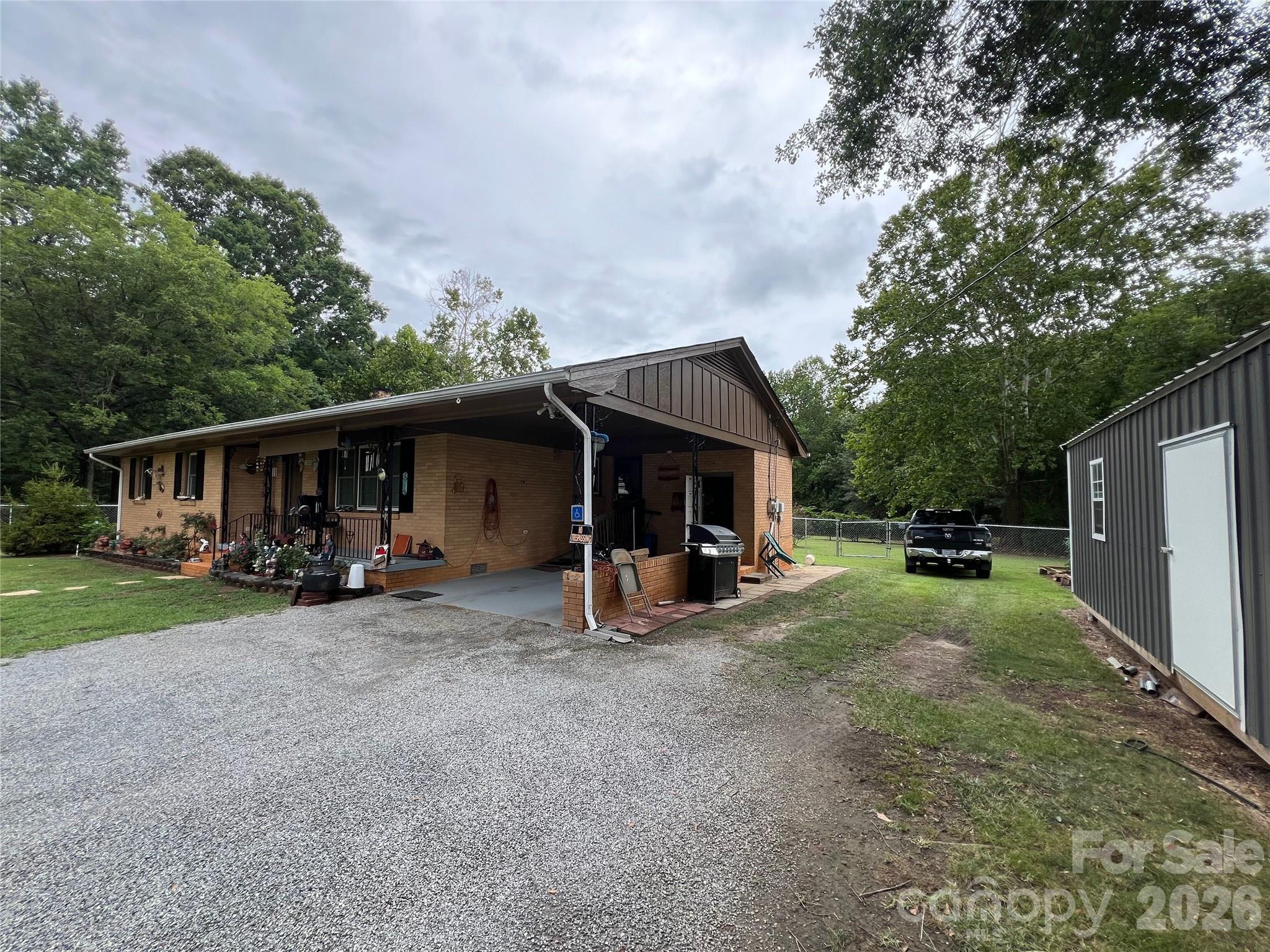 1210 Belwood Lawndale Road — Lawndale