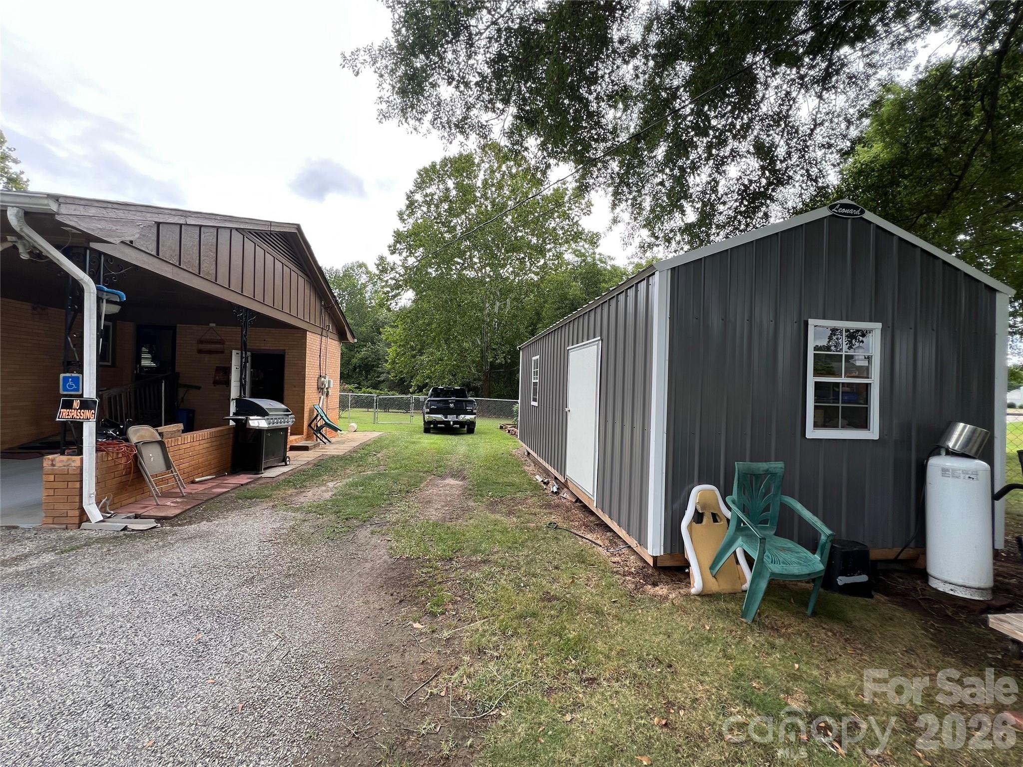 1210 Belwood Lawndale Road — Lawndale