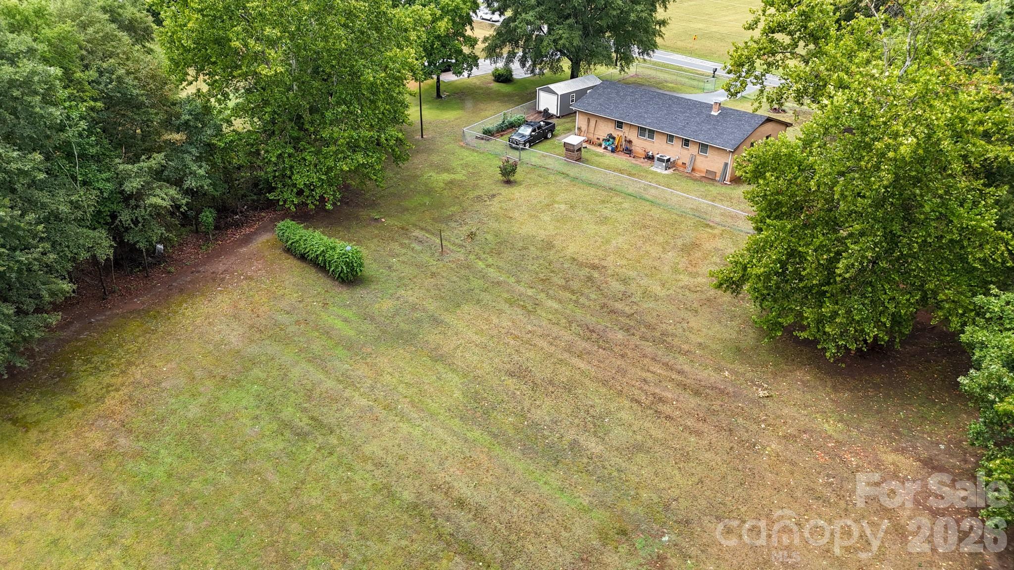 1210 Belwood Lawndale Road — Lawndale