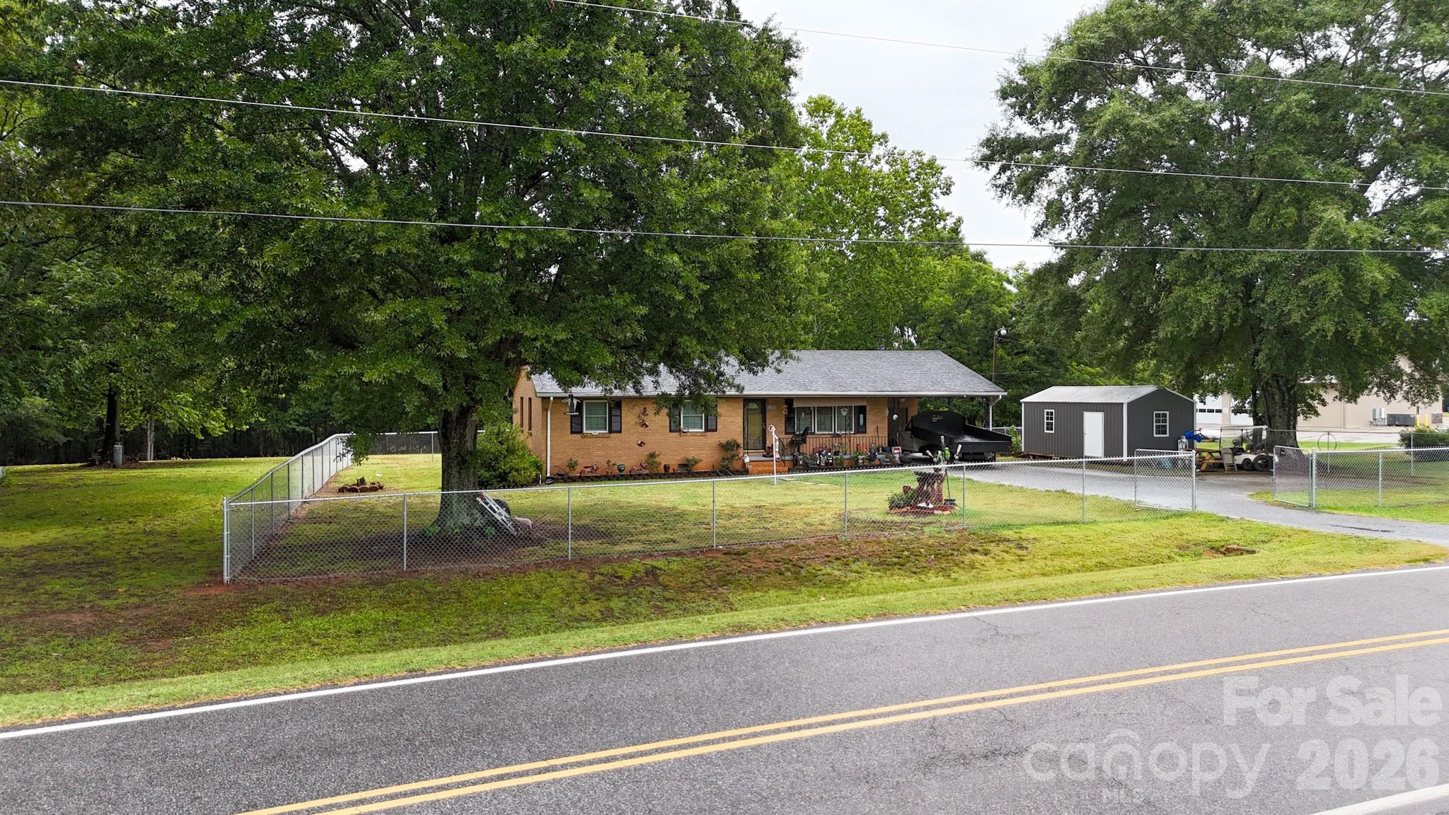 1210 Belwood Lawndale Road — Lawndale