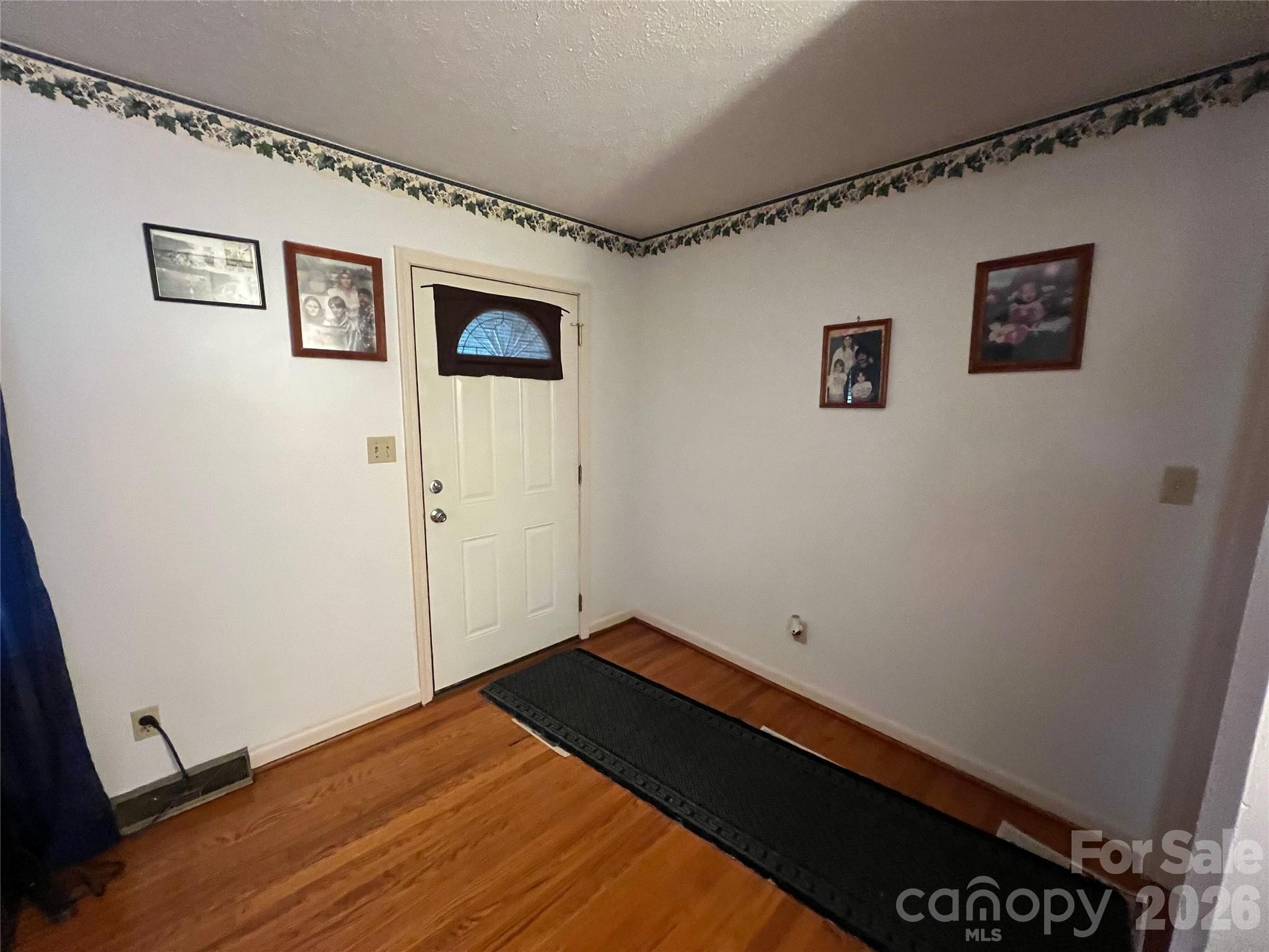 1210 Belwood Lawndale Road — Lawndale