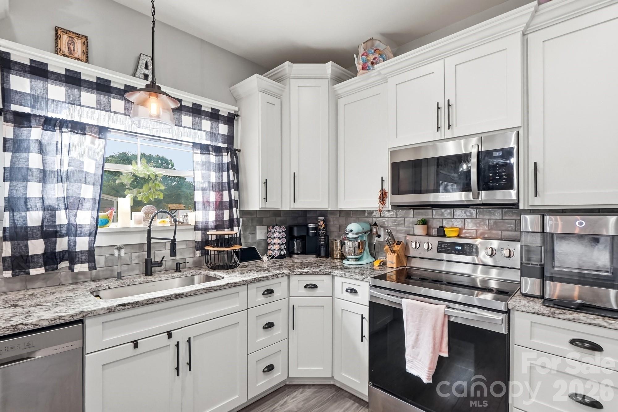 304 E Florida Avenue — Bessemer City