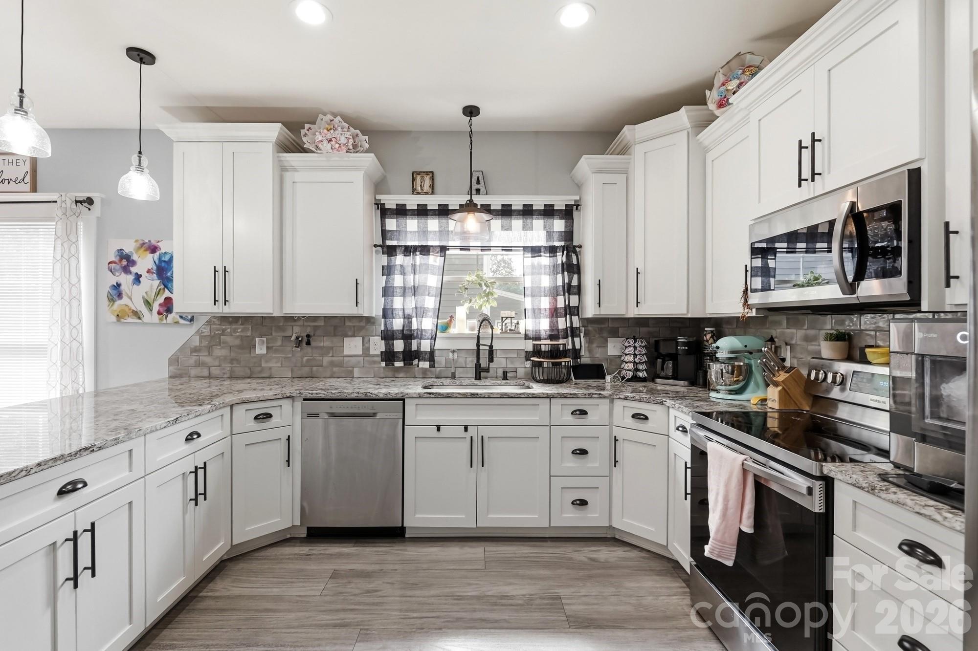 304 E Florida Avenue — Bessemer City