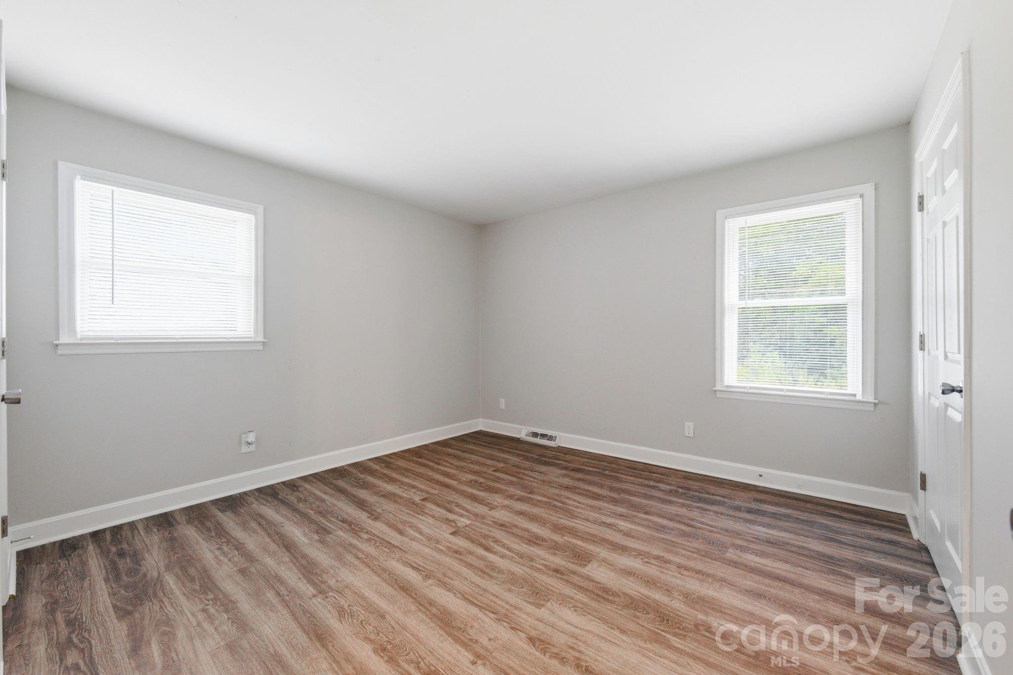 2917 Dalecrest Drive — Charlotte