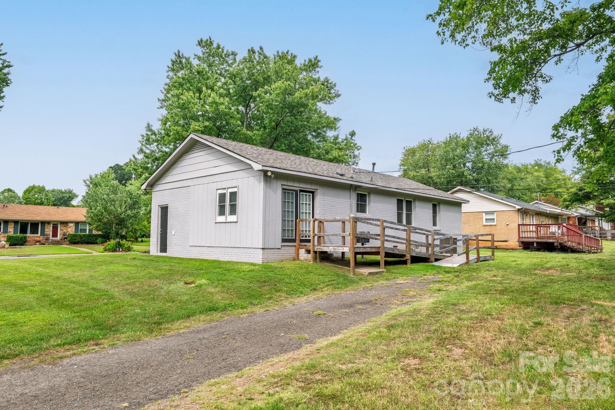 2917 Dalecrest Drive — Charlotte