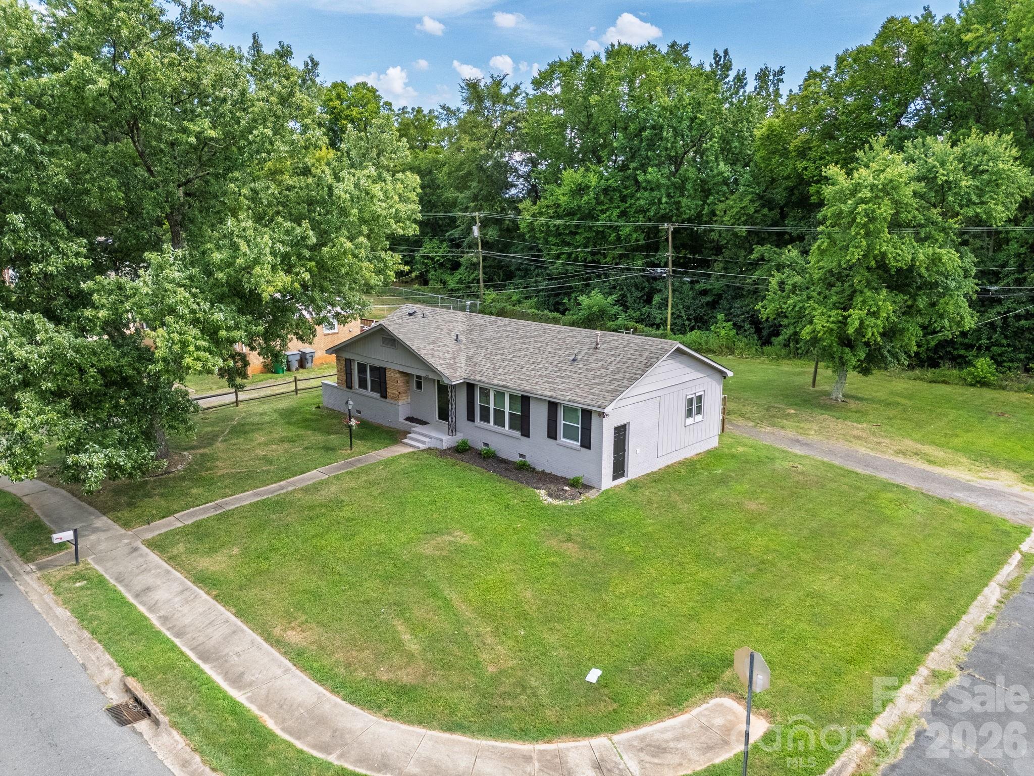 2917 Dalecrest Drive — Charlotte