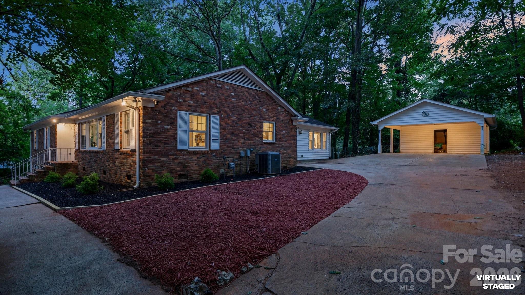 7515 Shady Lane — Charlotte