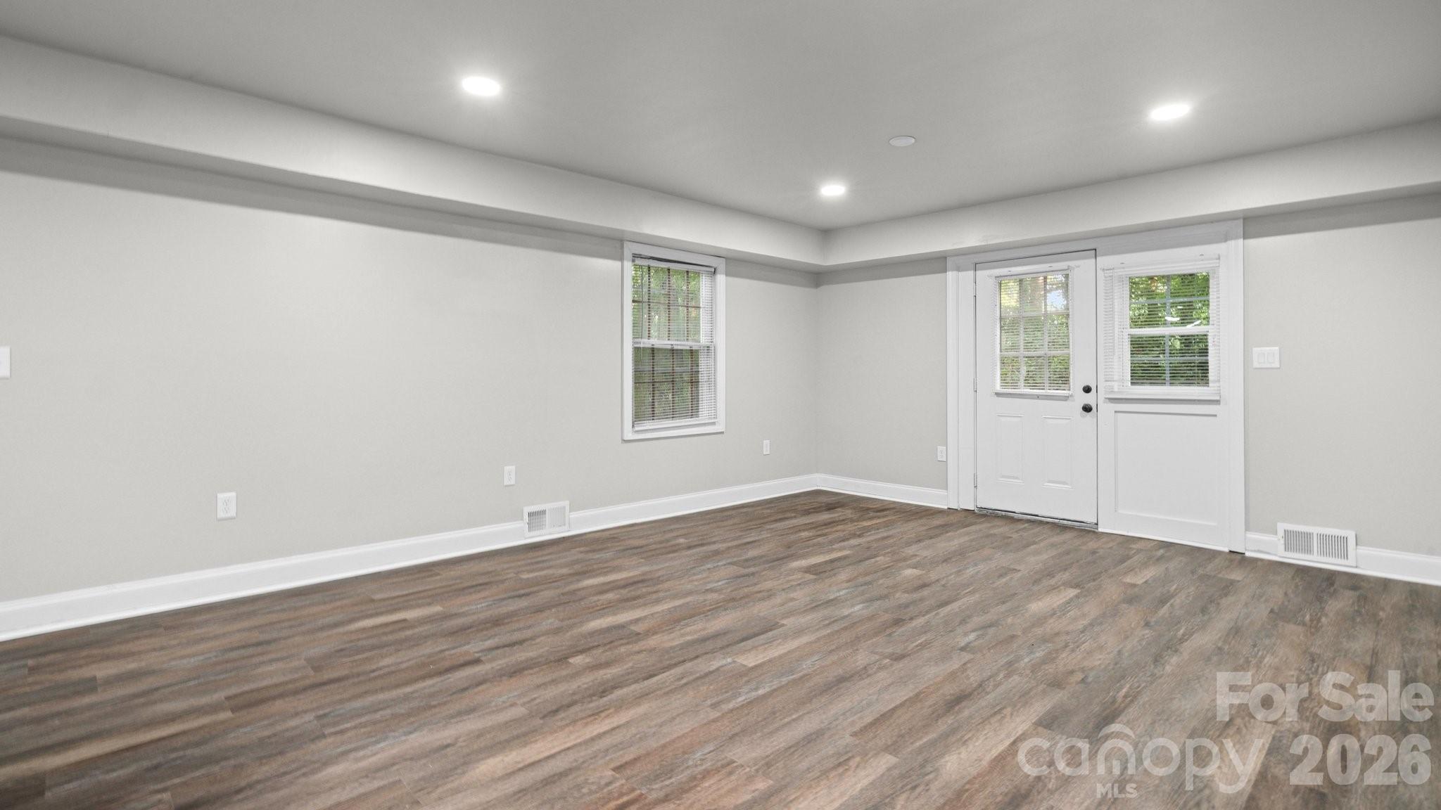 7515 Shady Lane — Charlotte