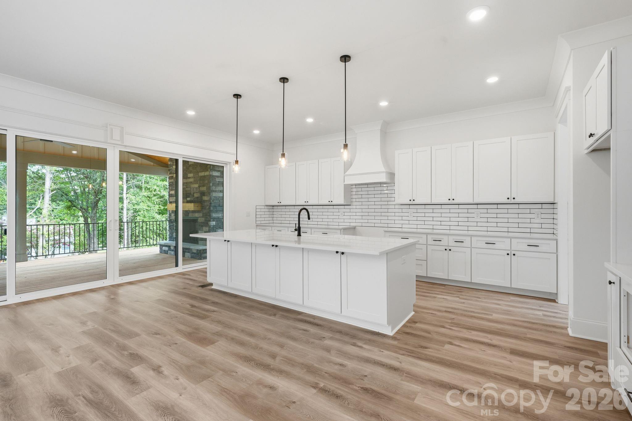 301 Spanish Oak Lane — Gastonia