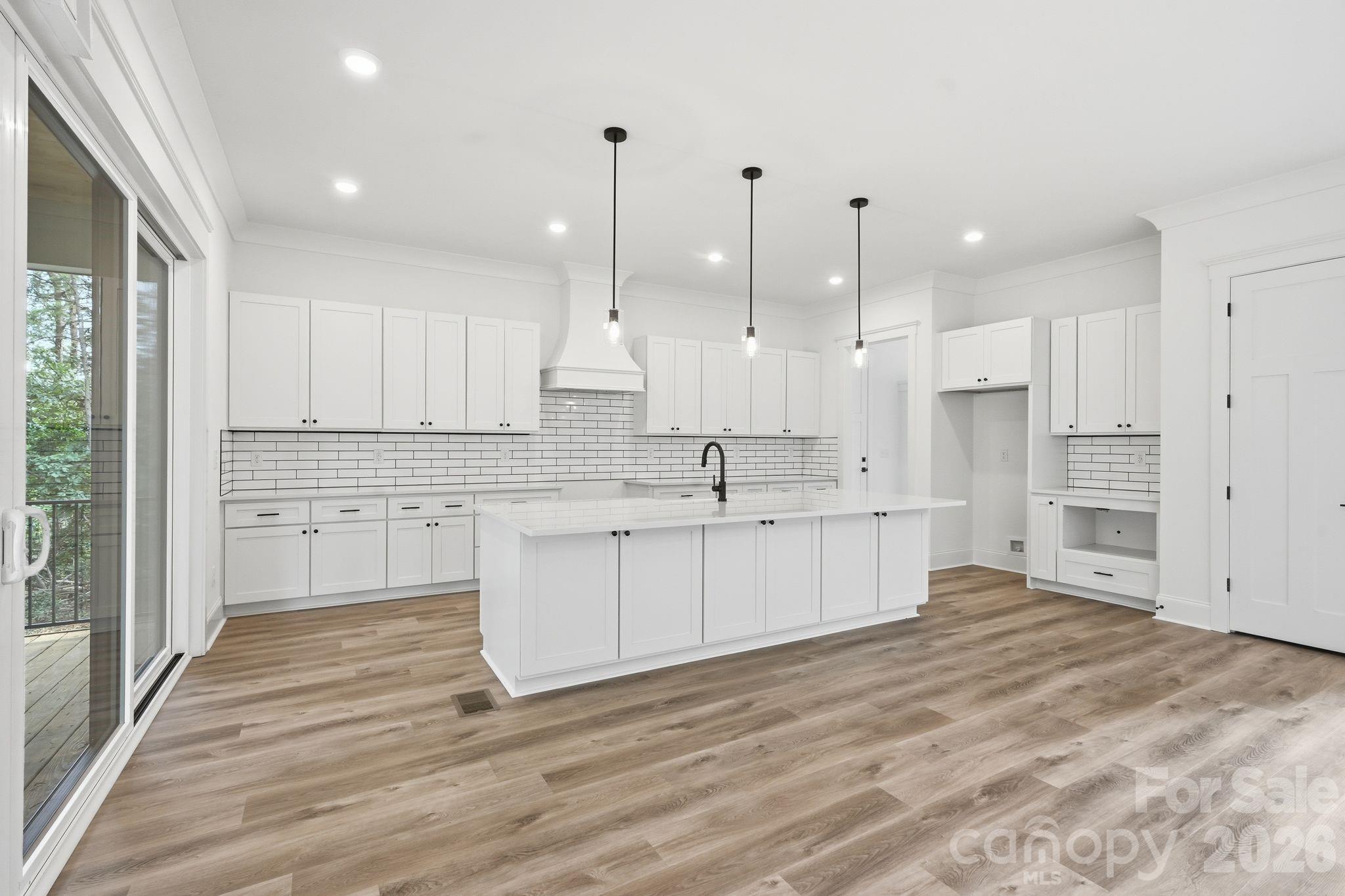 301 Spanish Oak Lane — Gastonia