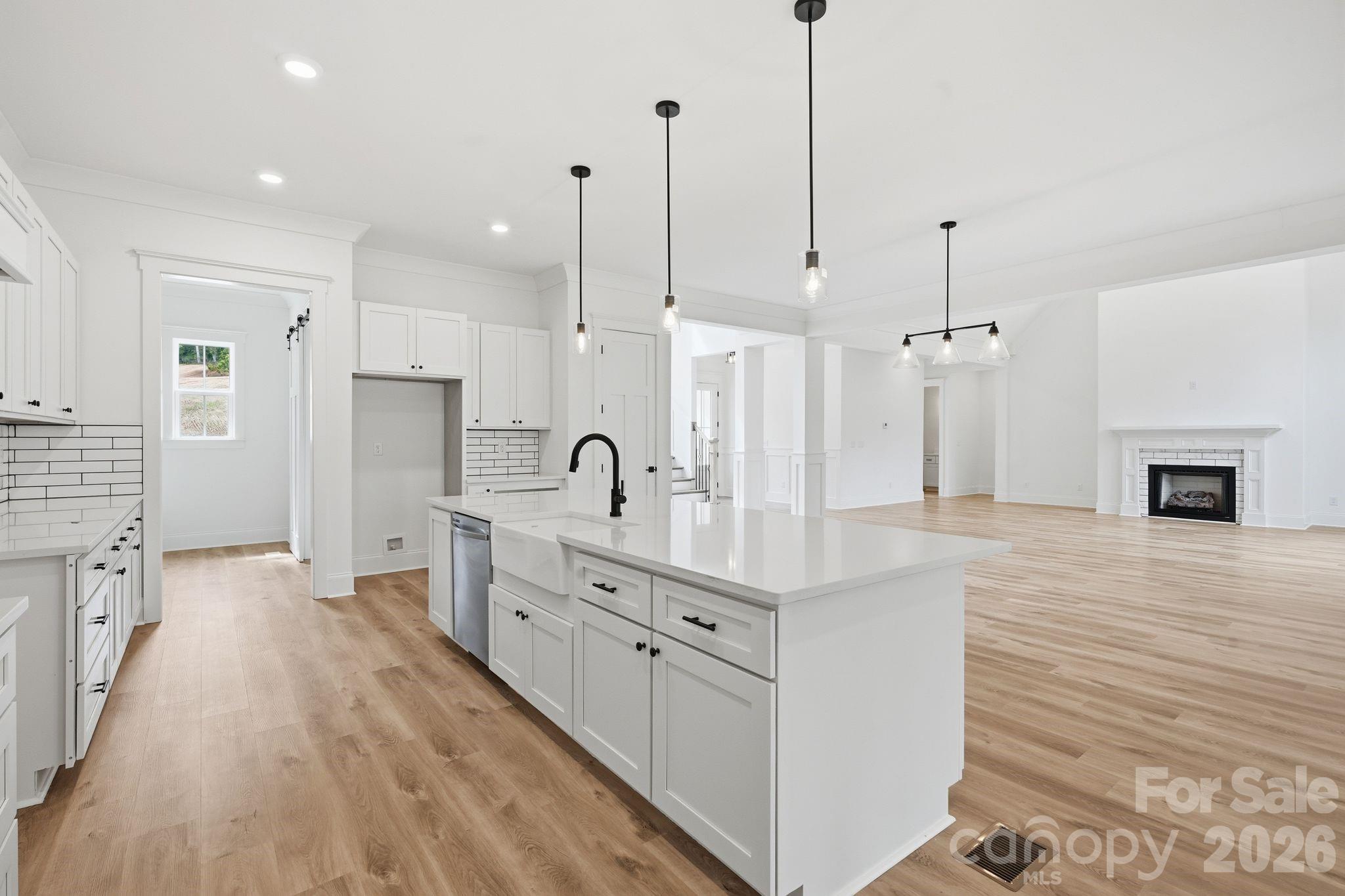 301 Spanish Oak Lane — Gastonia