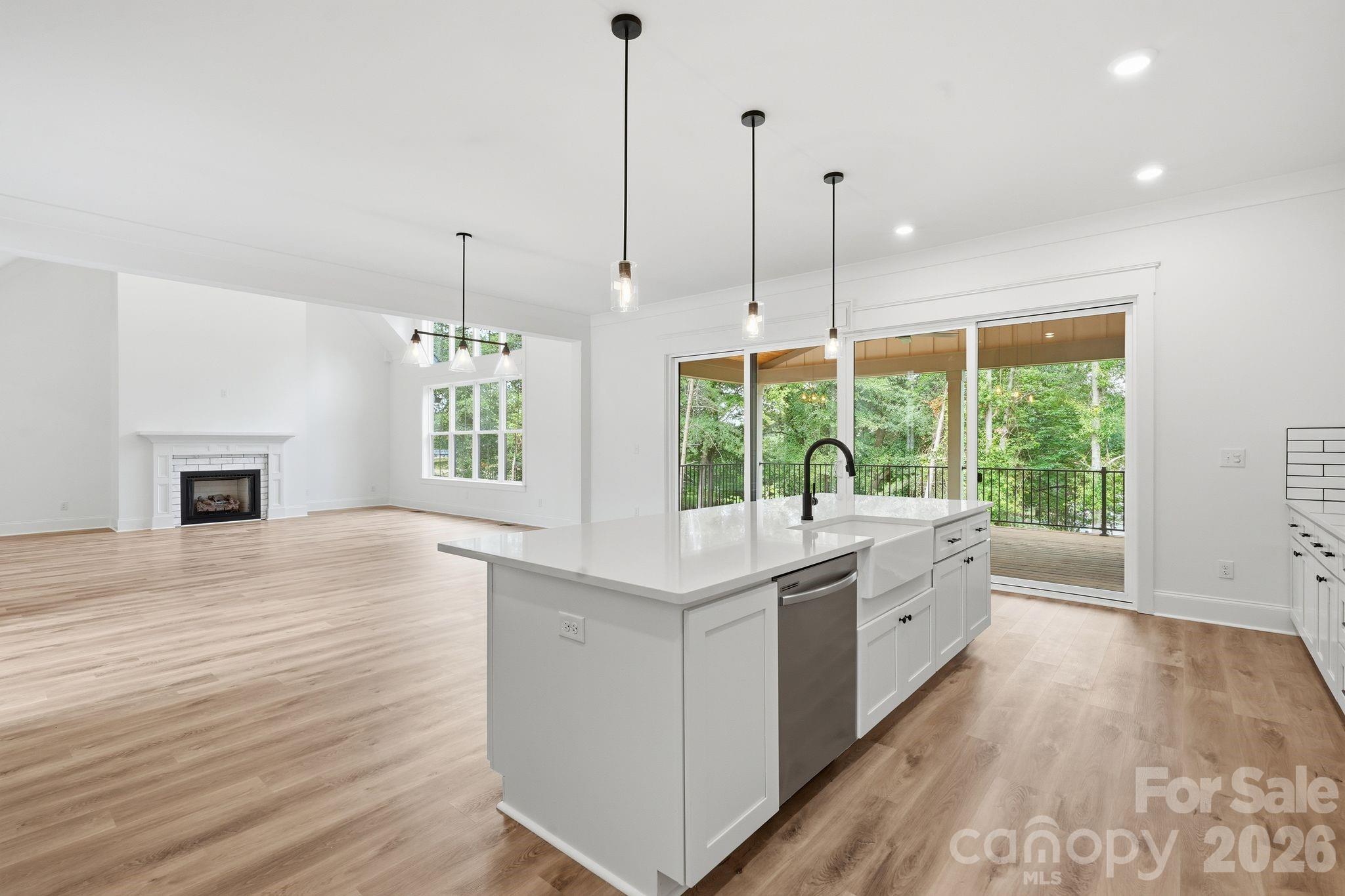 301 Spanish Oak Lane — Gastonia
