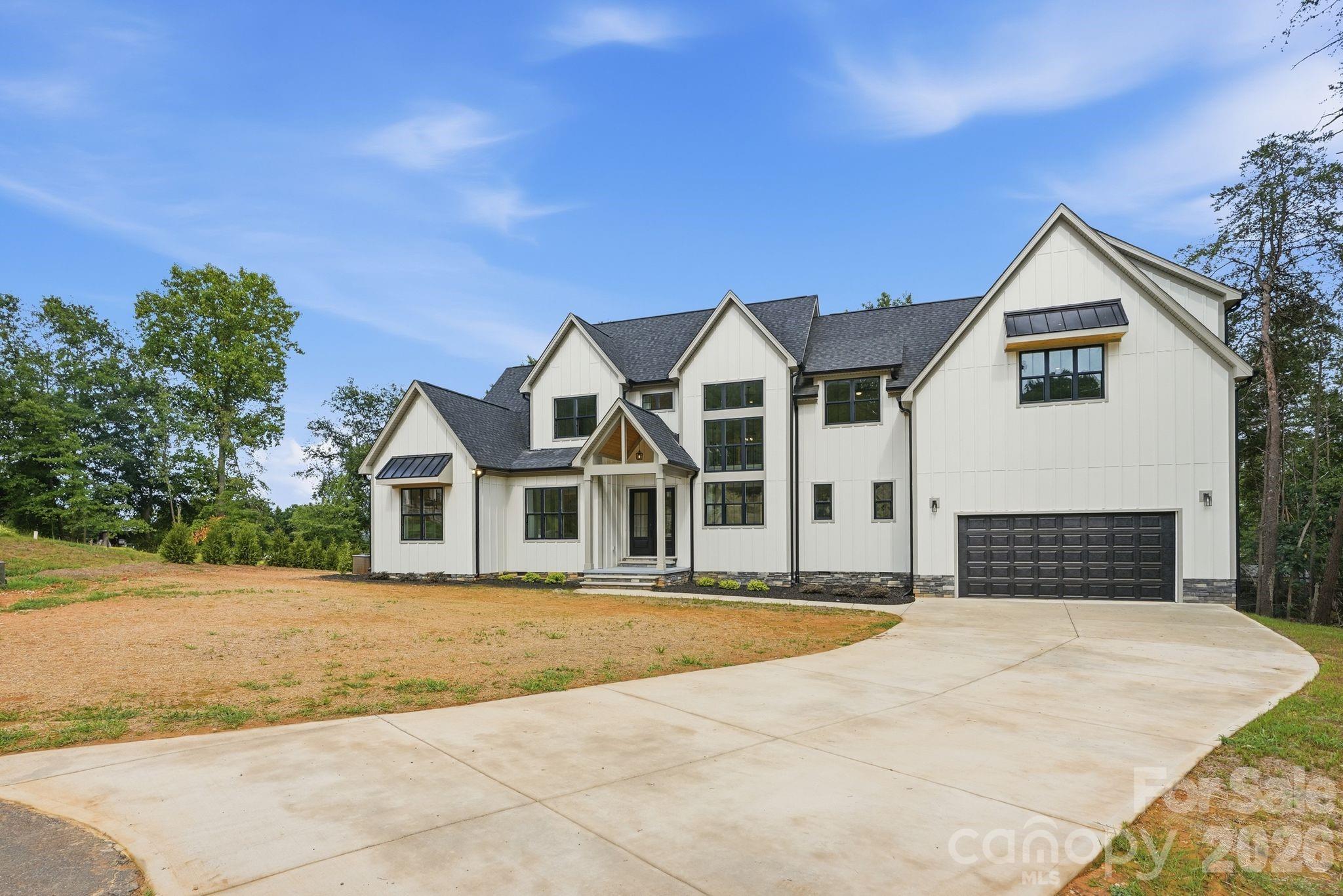 301 Spanish Oak Lane — Gastonia