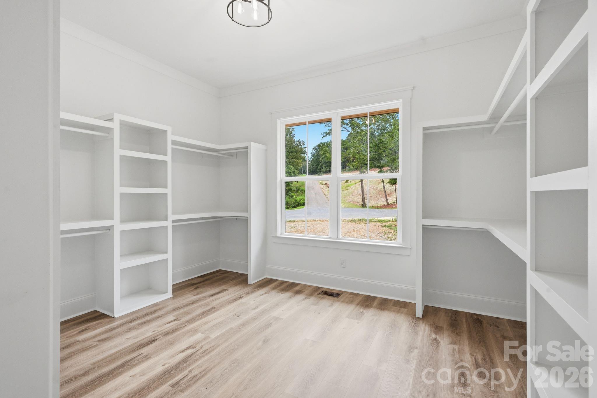 301 Spanish Oak Lane — Gastonia