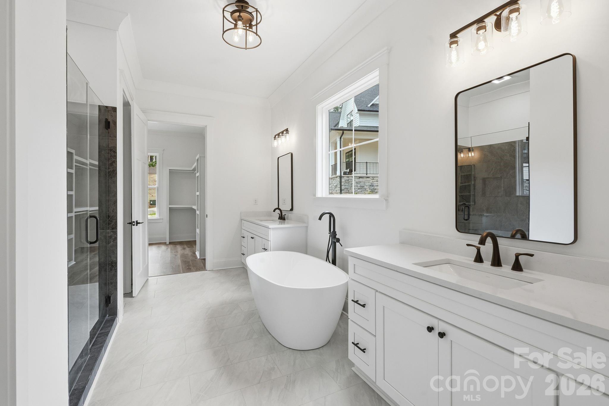 301 Spanish Oak Lane — Gastonia