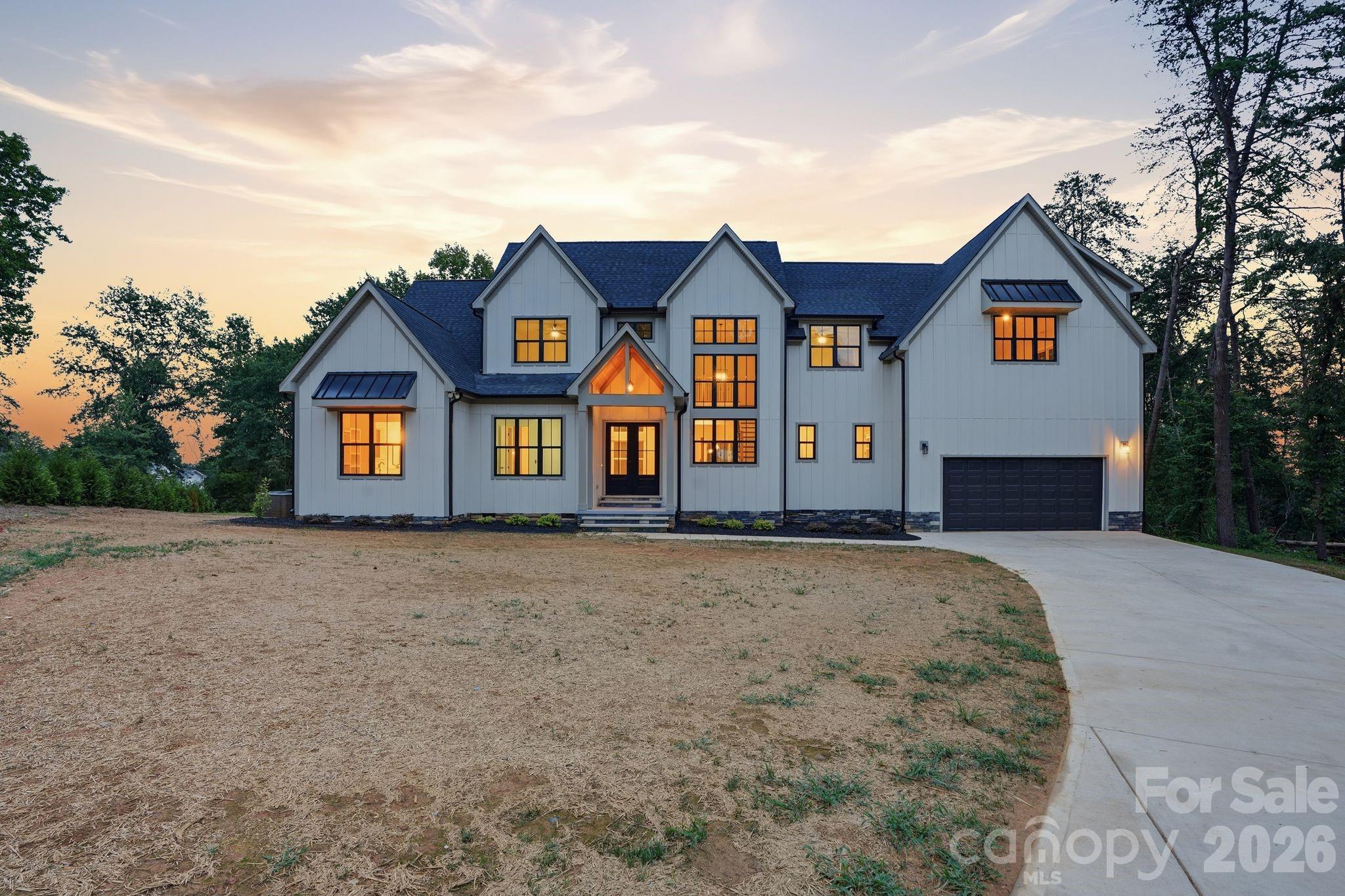 301 Spanish Oak Lane — Gastonia