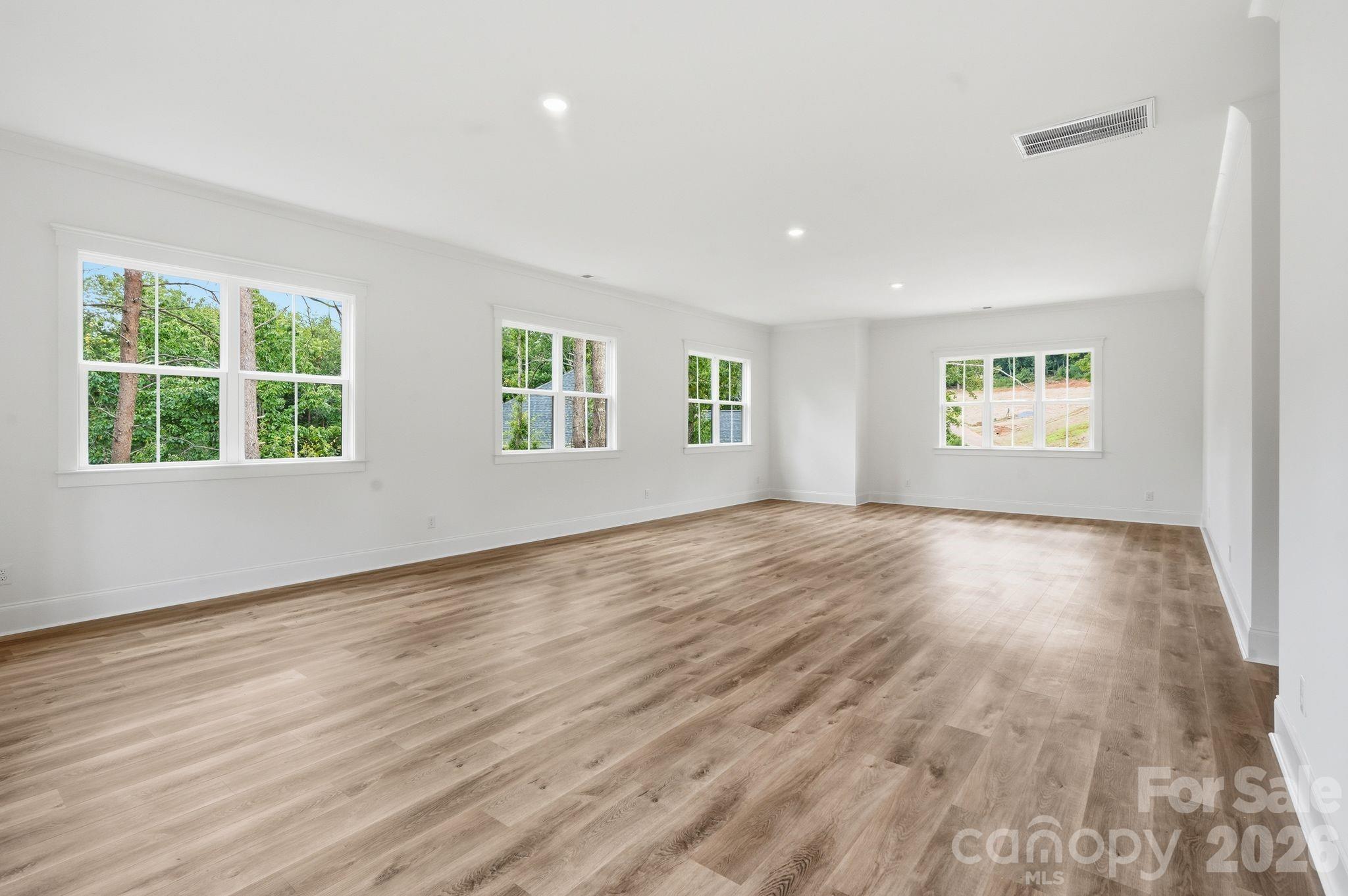 301 Spanish Oak Lane — Gastonia