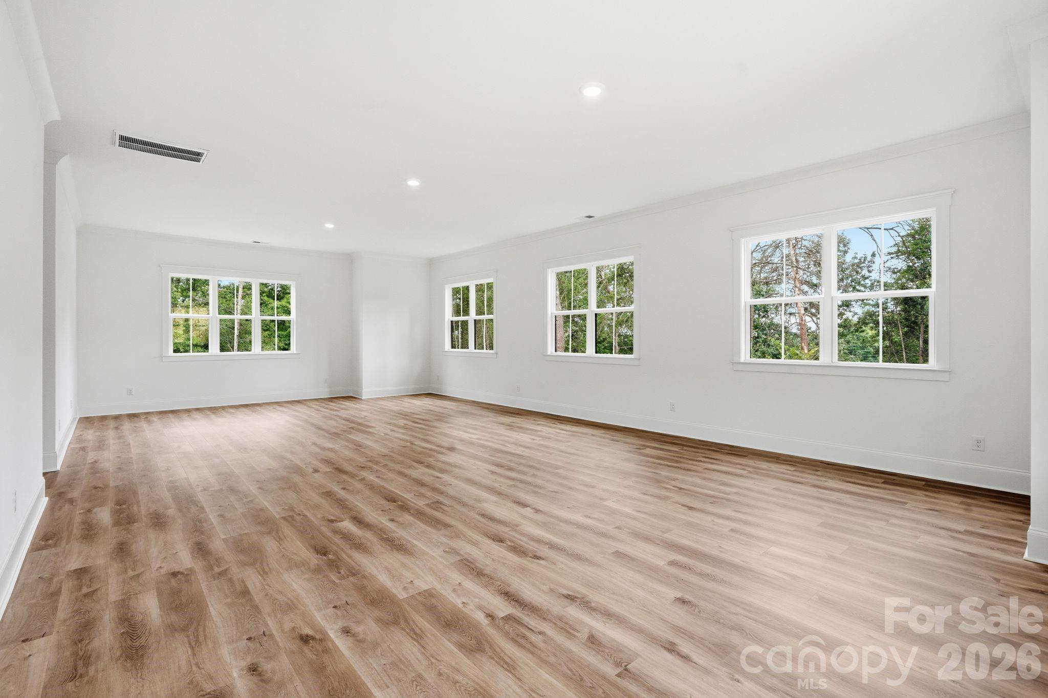 301 Spanish Oak Lane — Gastonia