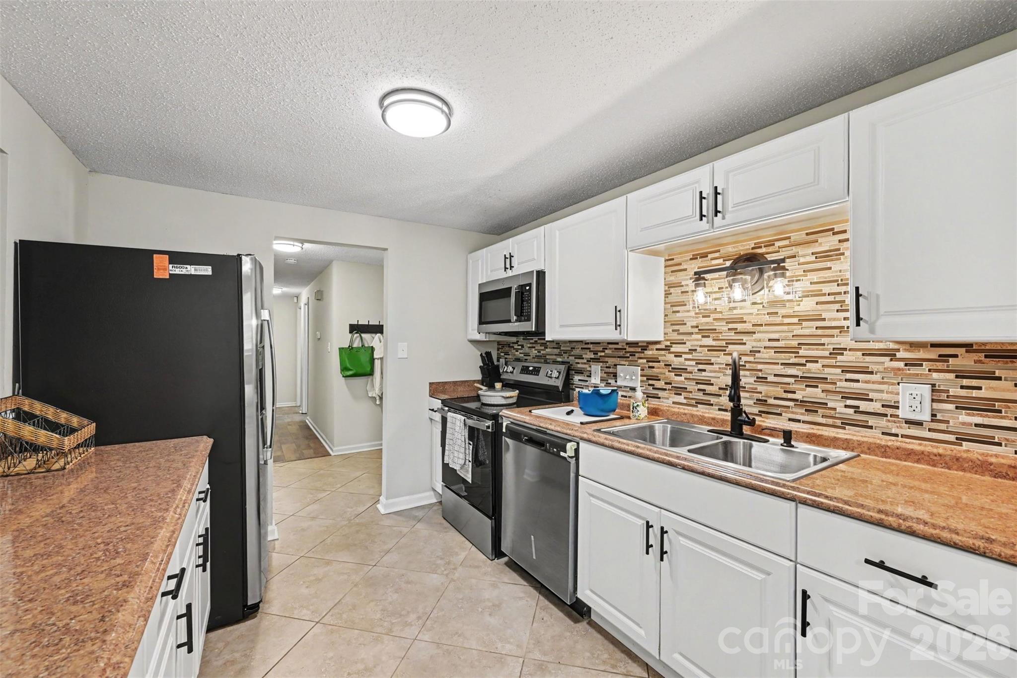 7319 Shadowlake Drive — Charlotte