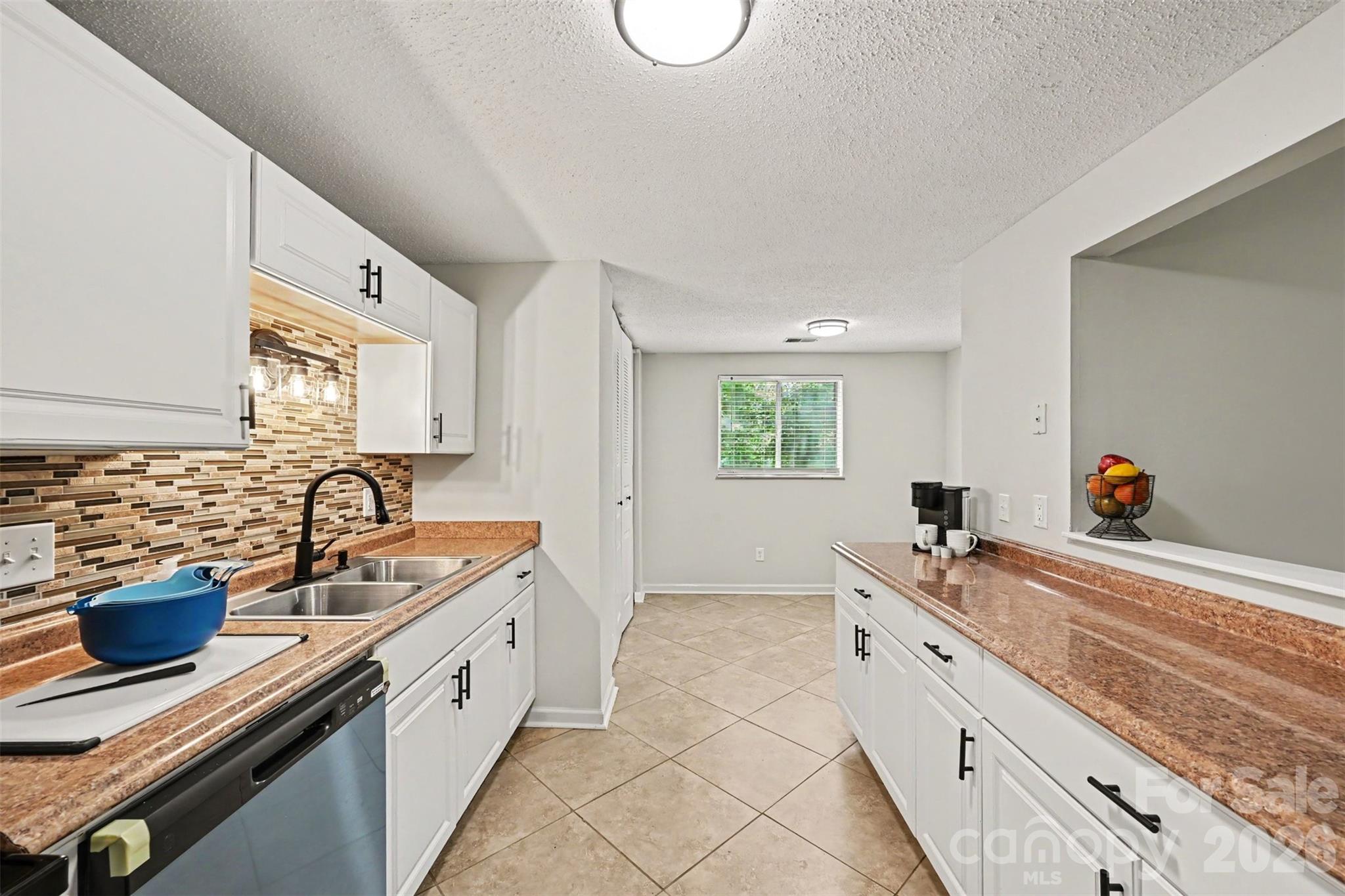 7319 Shadowlake Drive — Charlotte