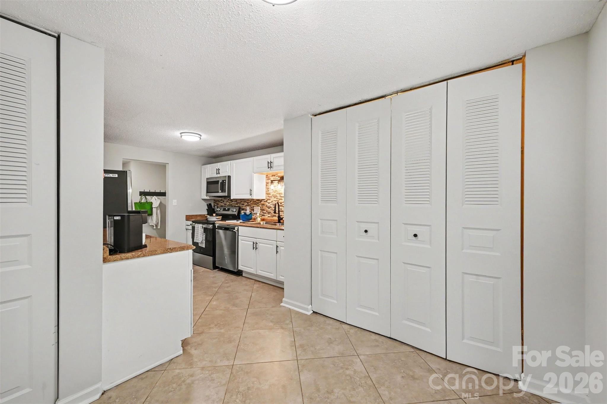 7319 Shadowlake Drive — Charlotte