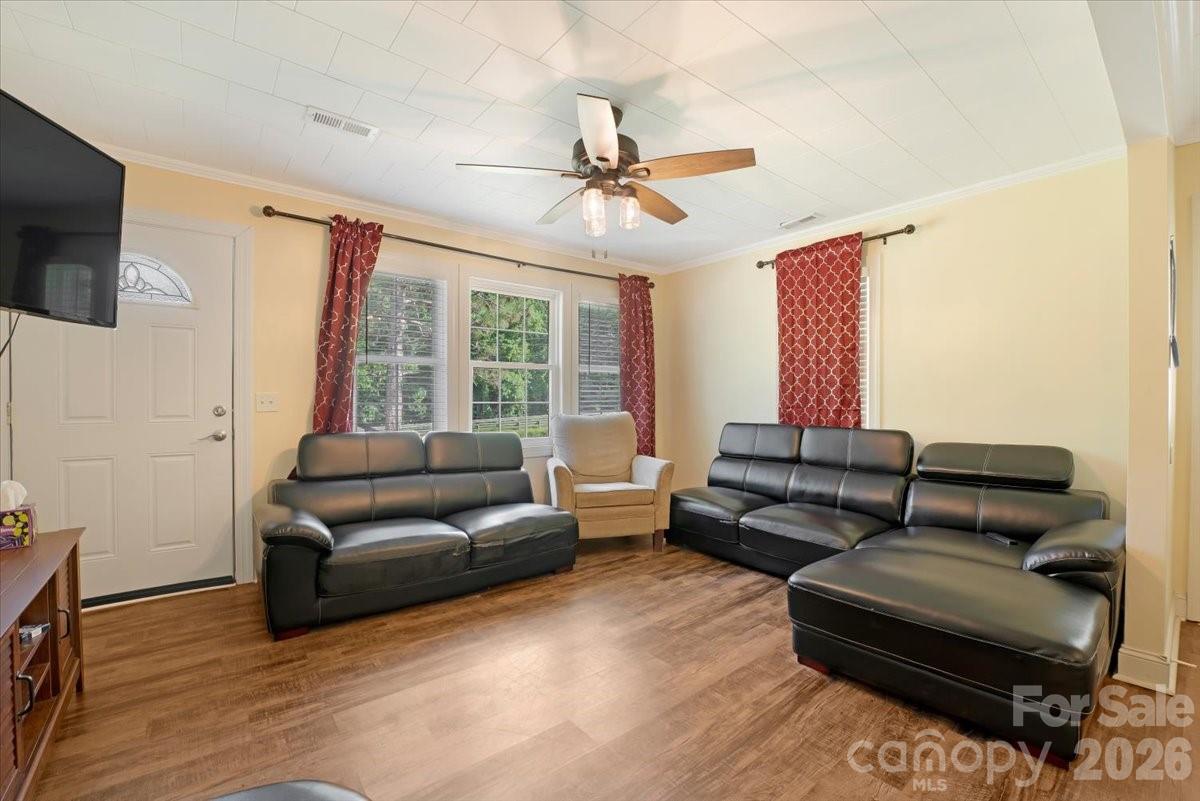 5088 Hwy 265 Highway — Ruby