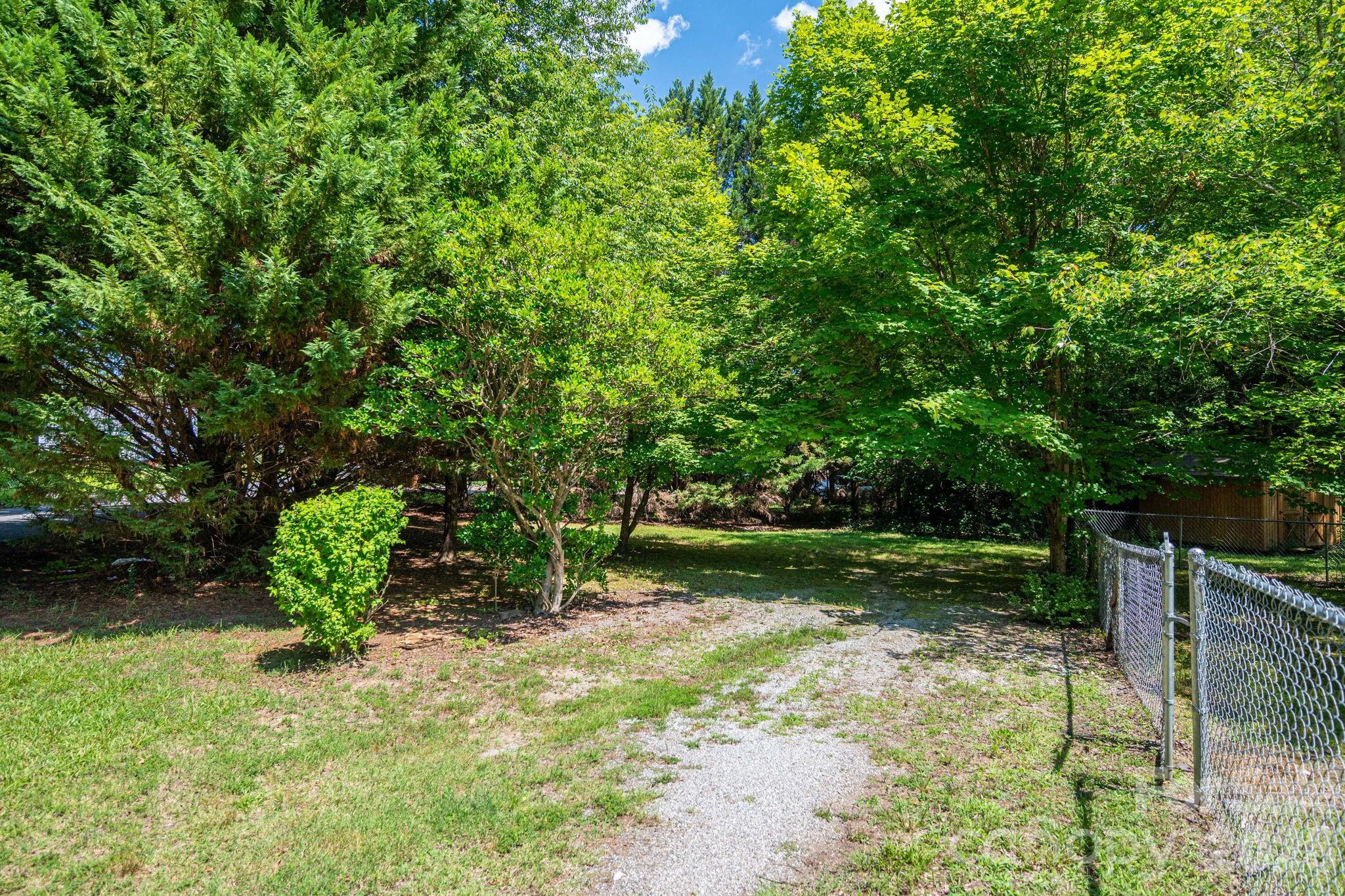 214 23rd Street NW — Hickory